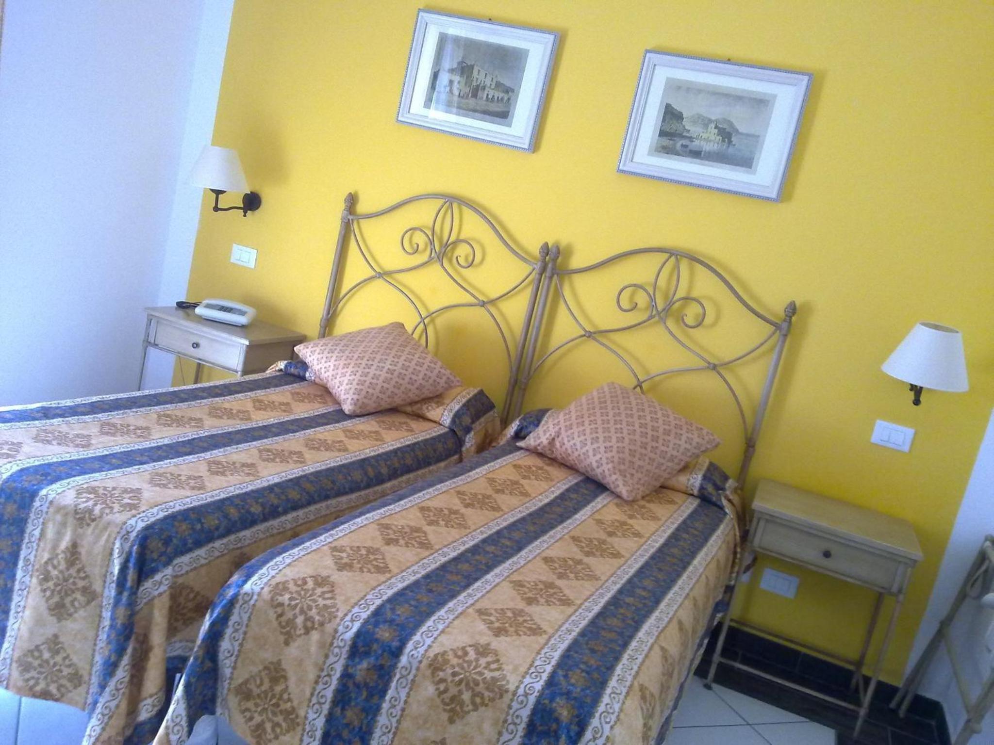 Double or Twin Room - Photo 1