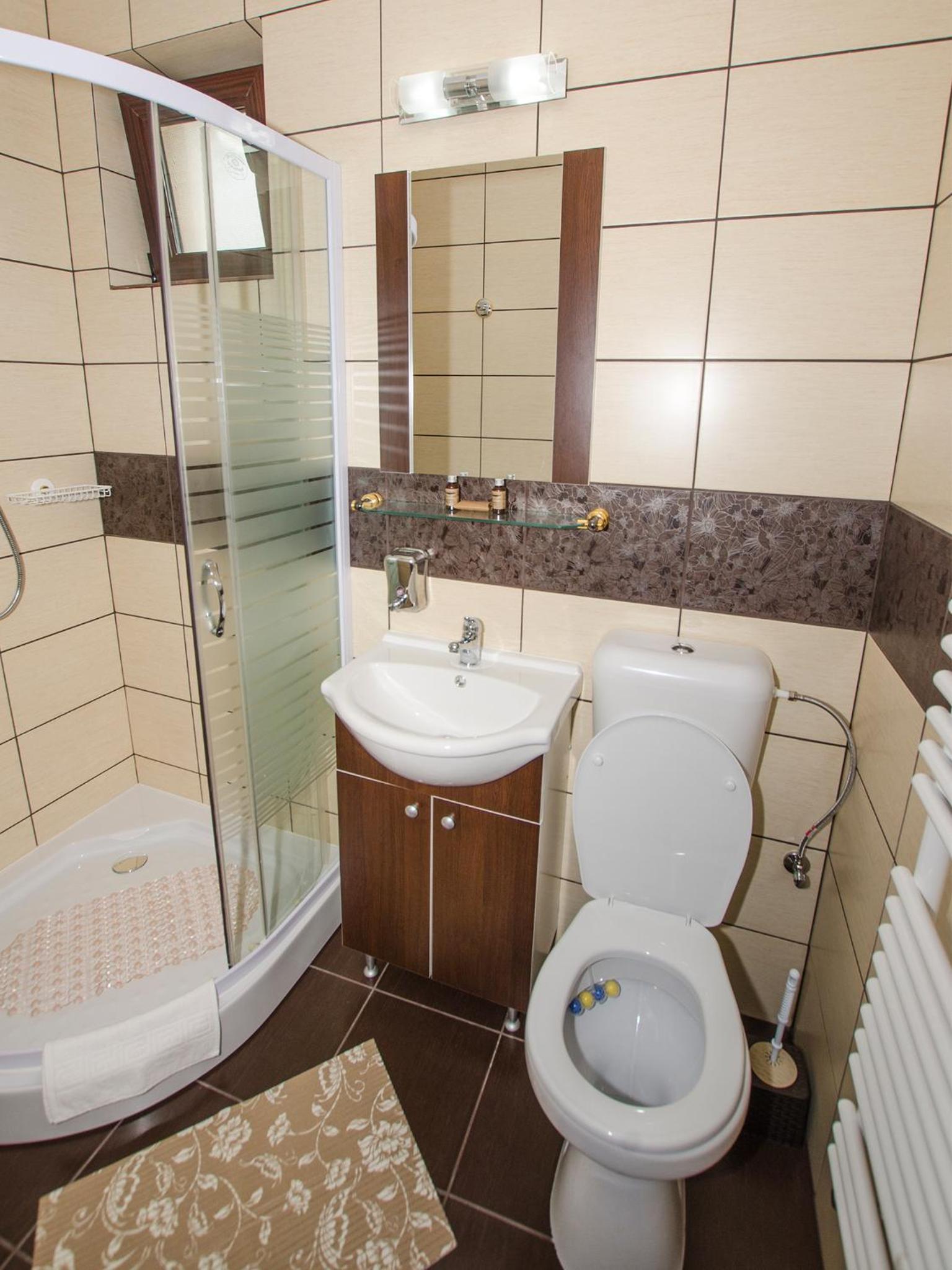 Double Room with Balcony - Photo 5