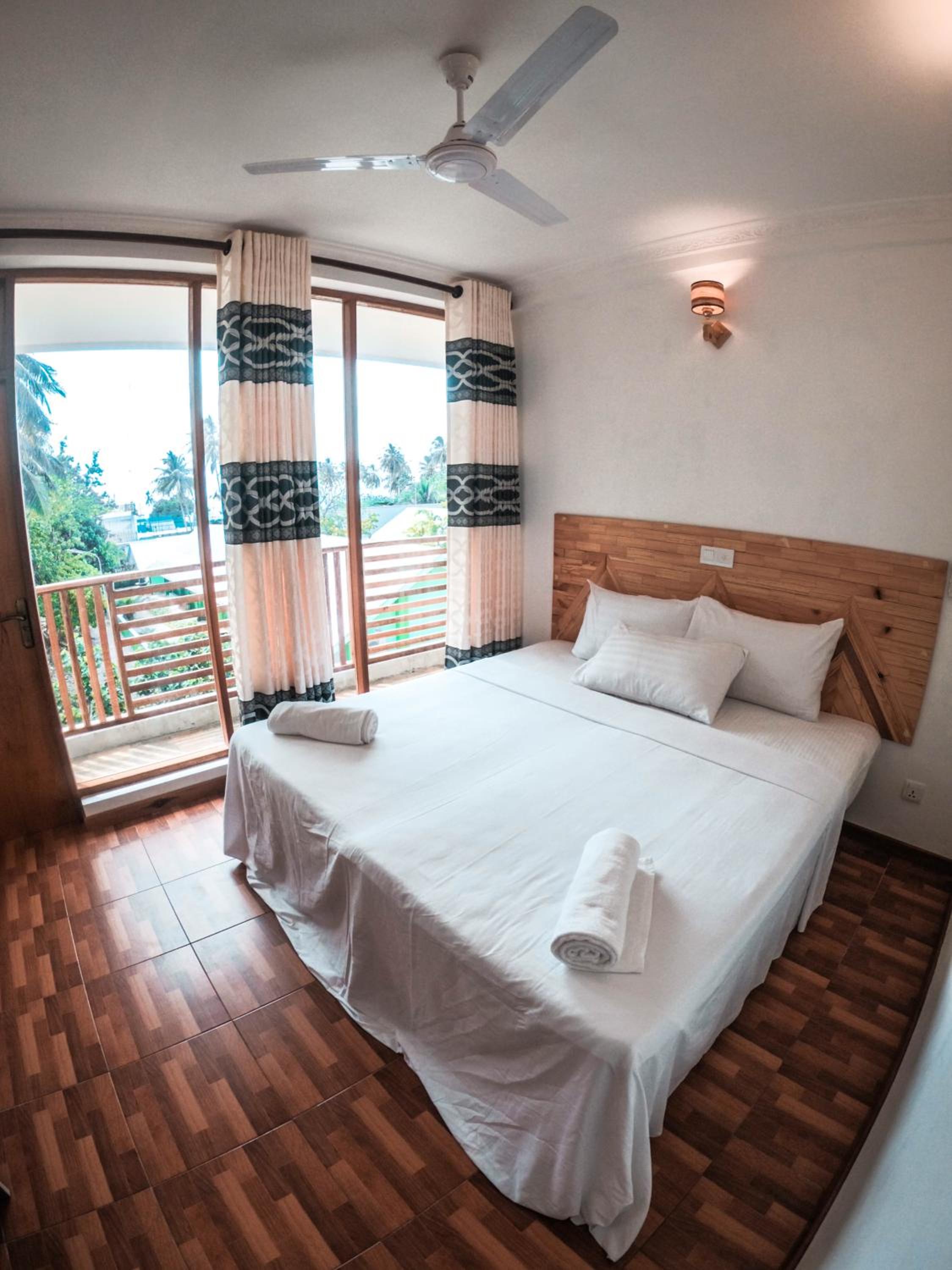 Deluxe Double or Twin Room with Sea View