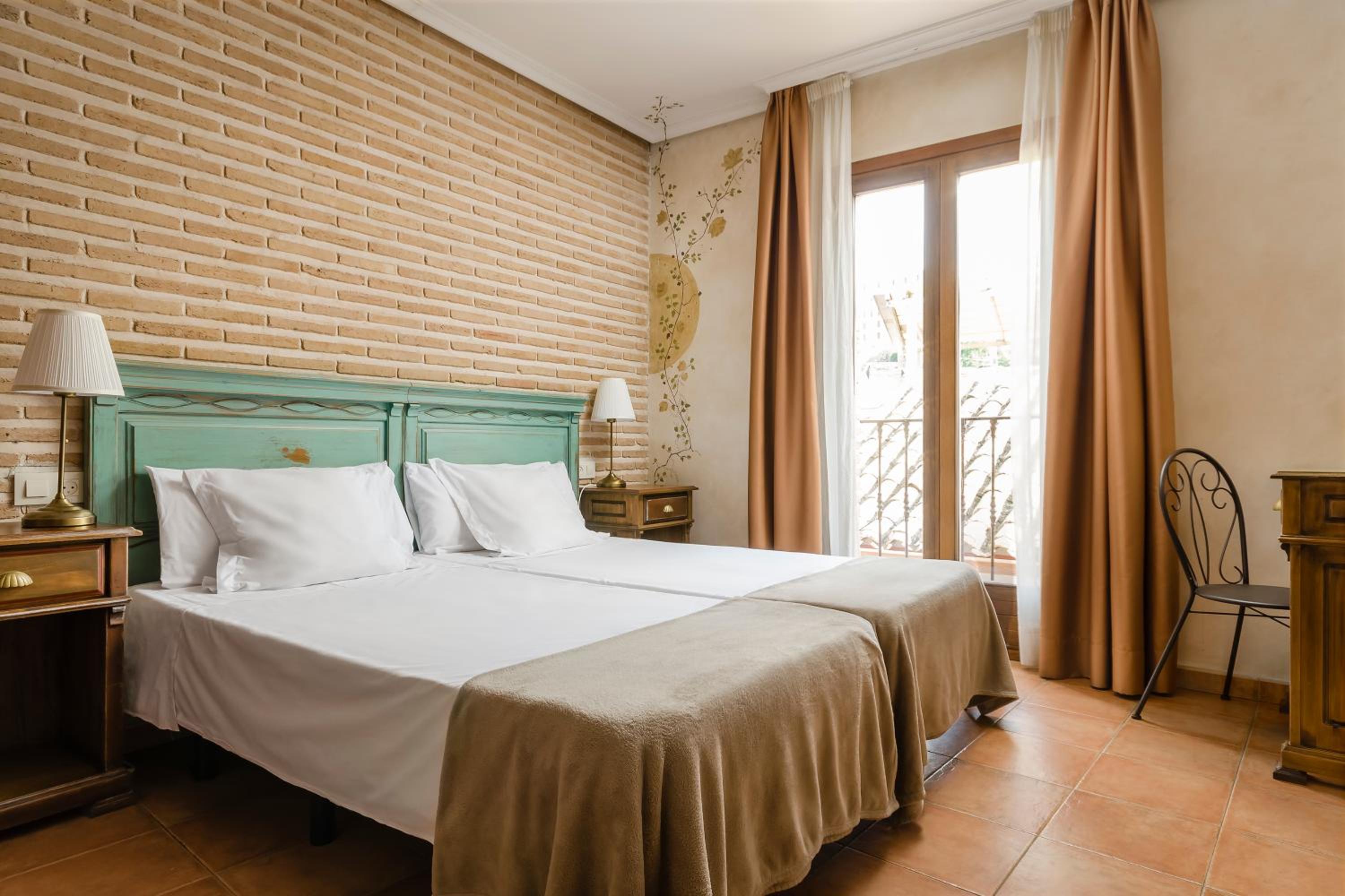 Double or Twin Room (1 Adult) - Photo 14