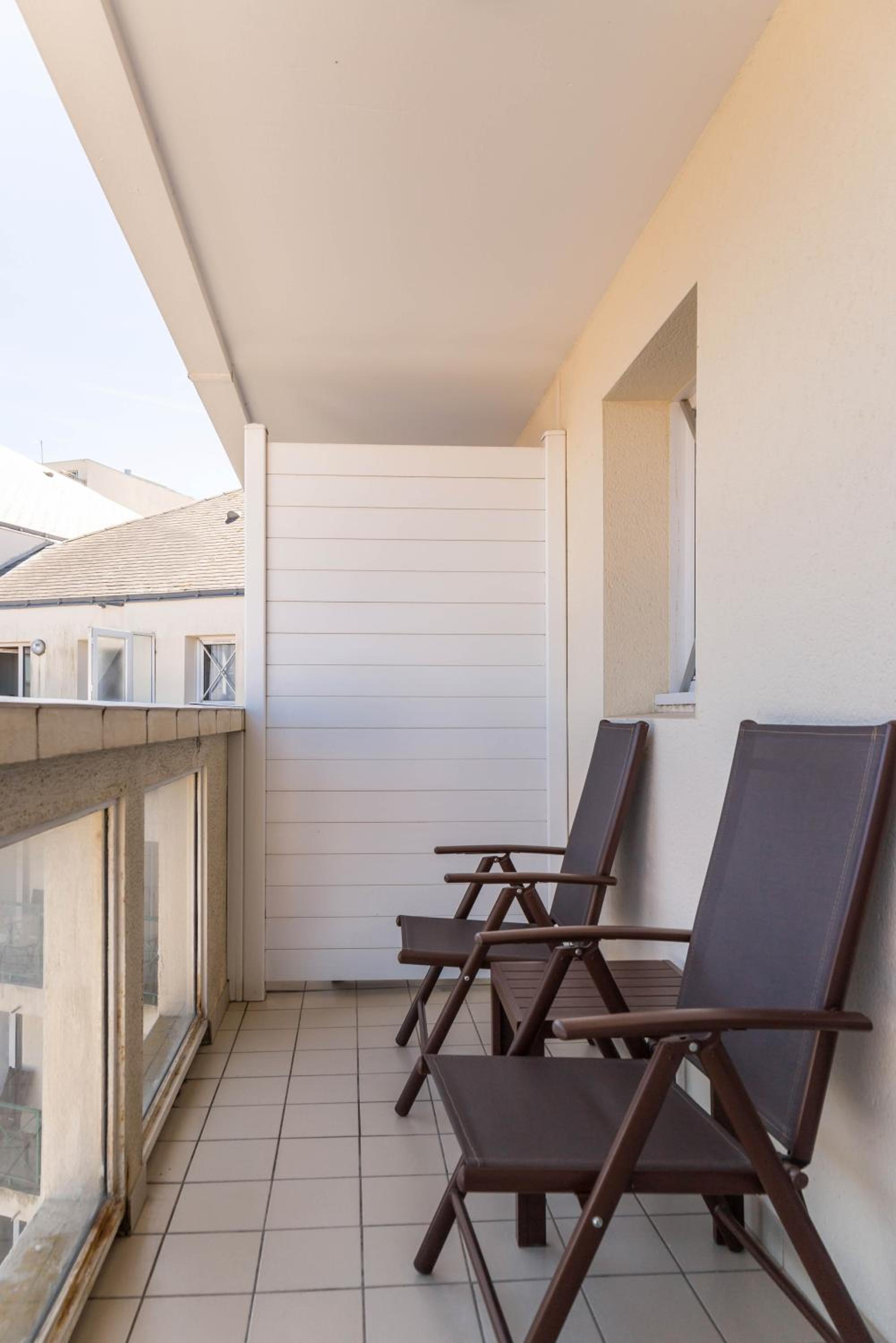 Superior Studio with Sleeping Alcove, Air conditionning and Balcony (4 People) photo 2