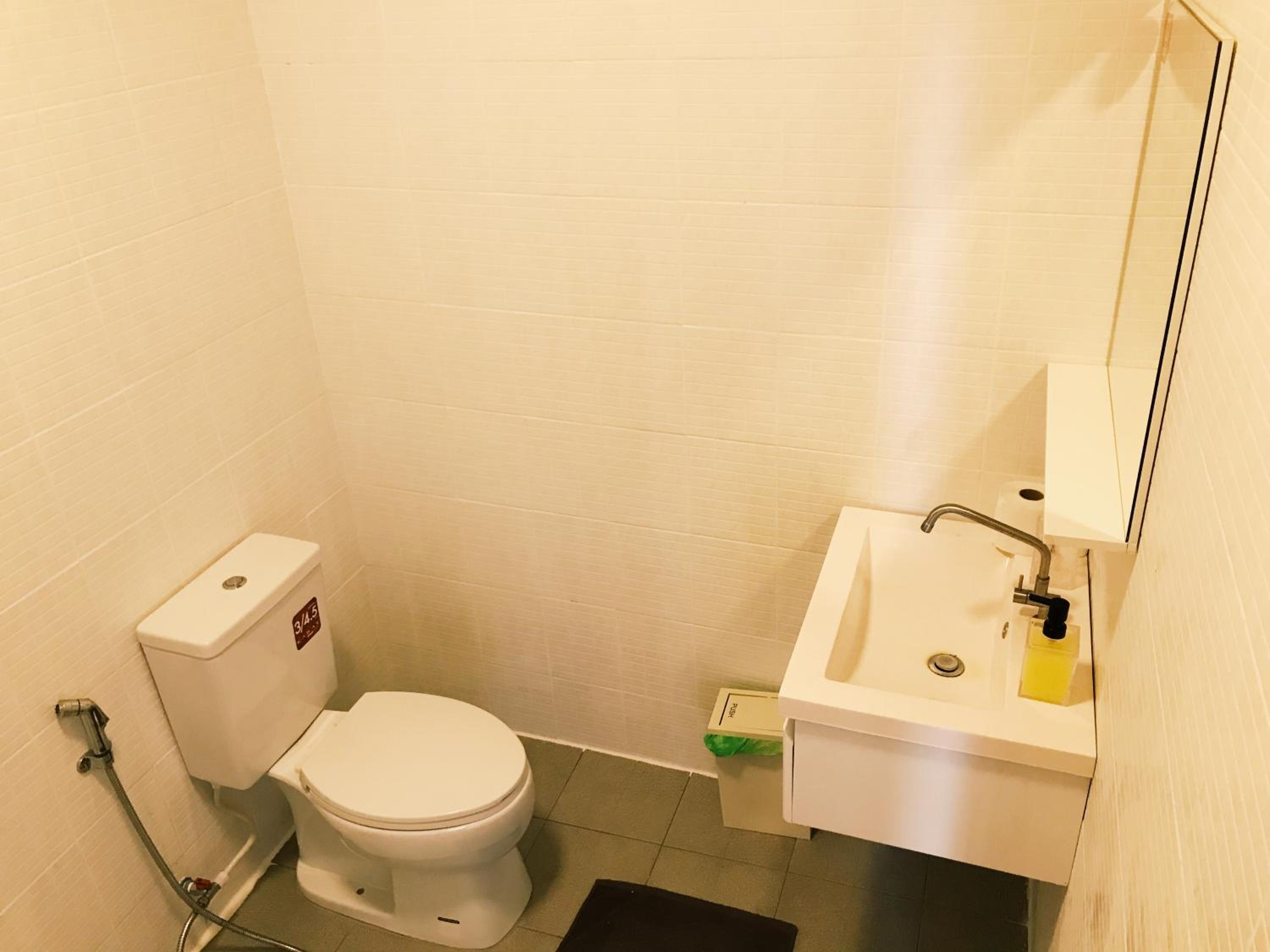 Deluxe Double Room with Shower - Photo 8