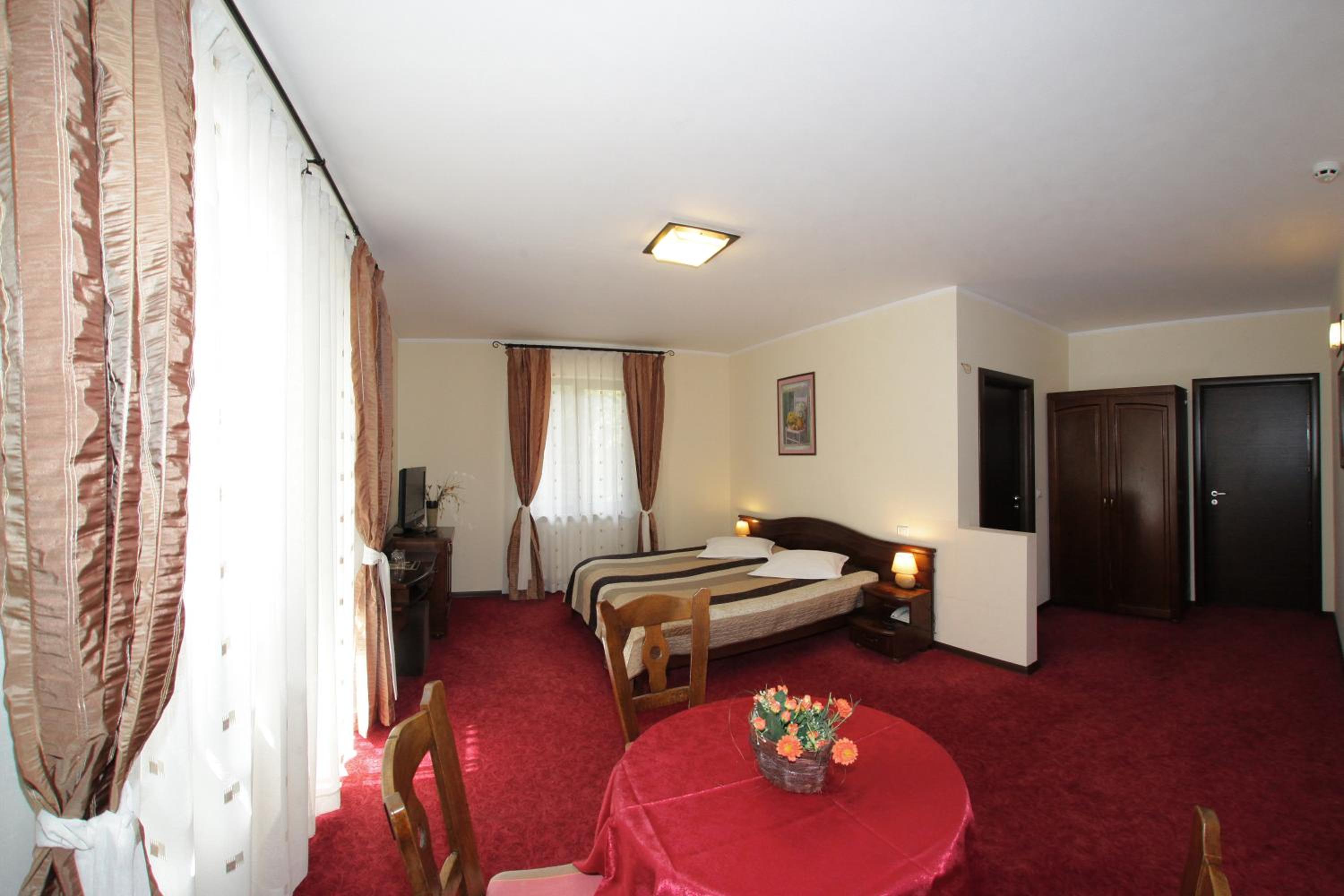 Deluxe Double Room photo 3