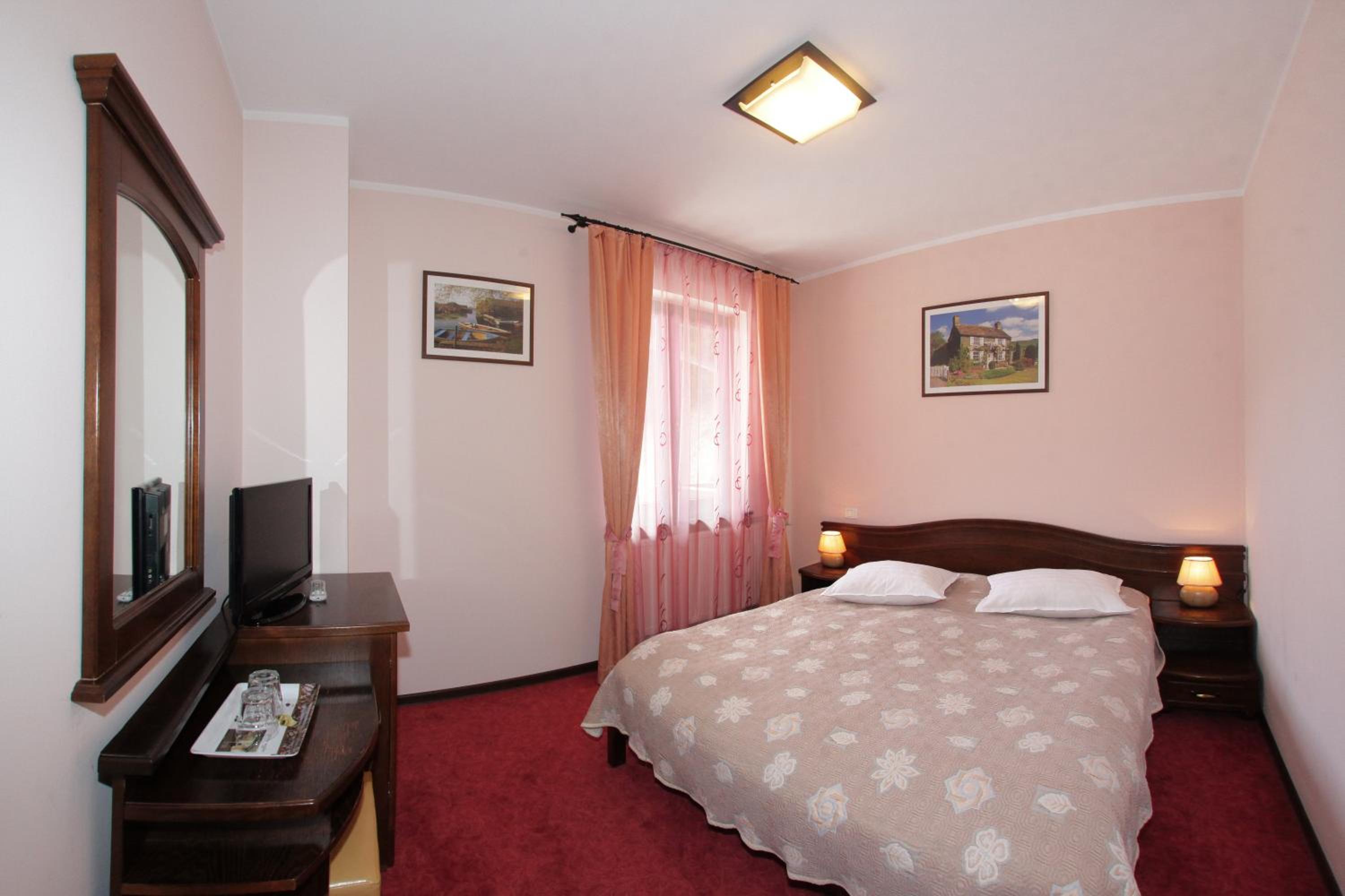 Two-Bedroom Suite photo 2
