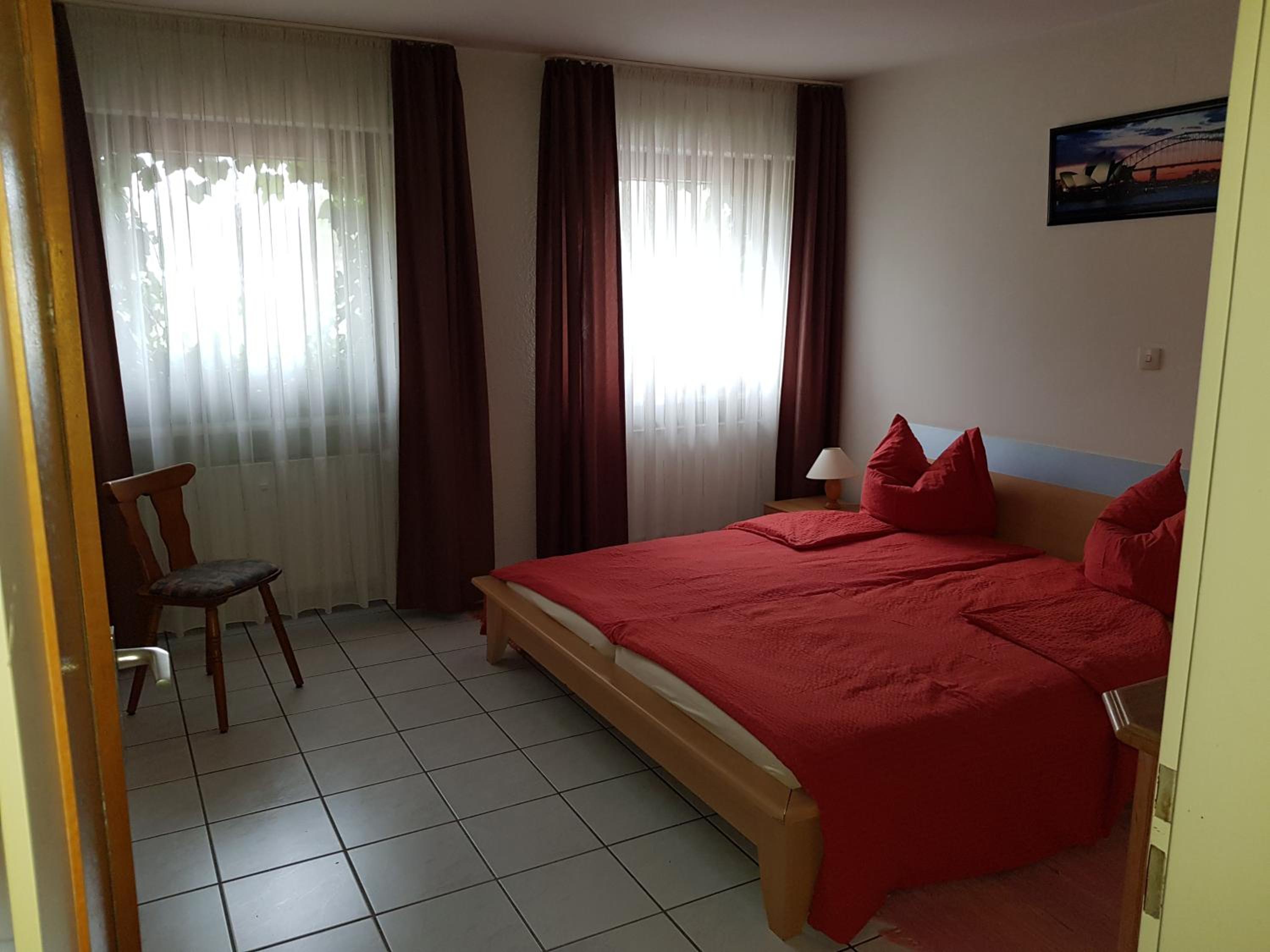 Budget Double Room - Photo 1
