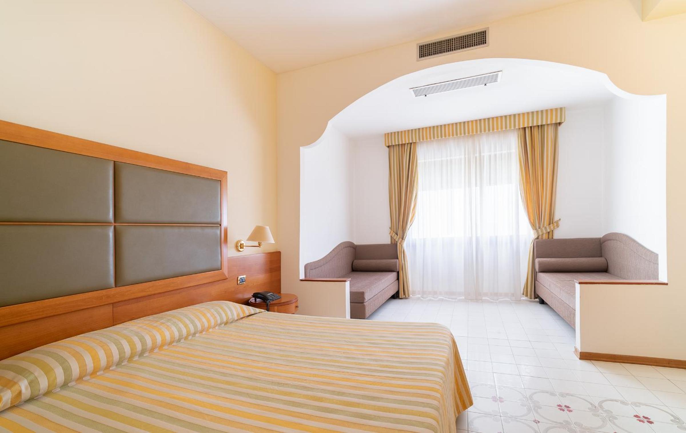 Comfort Double Room with Partial Sea View