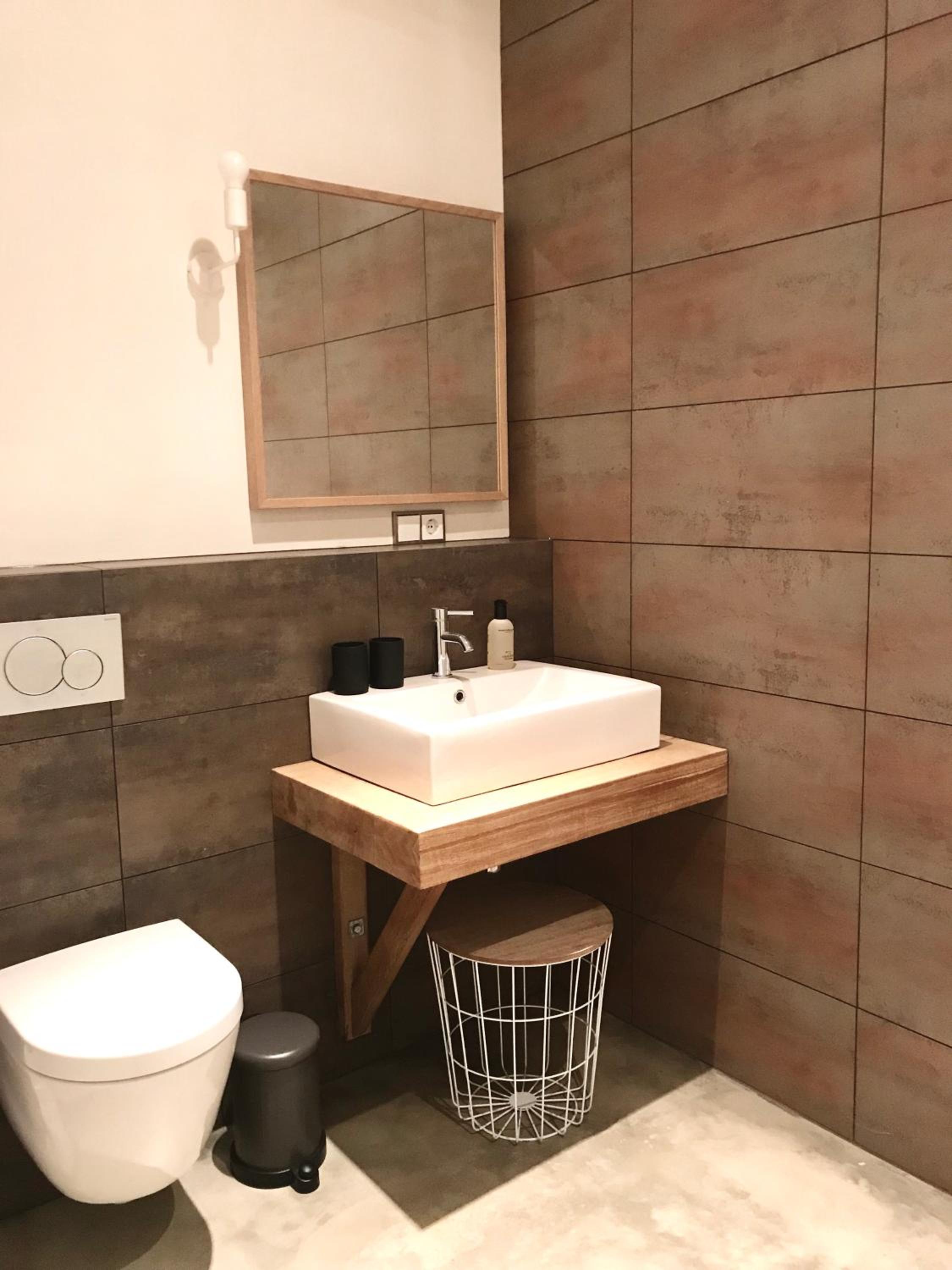 Double or Twin Room with Bathroom - Photo 4