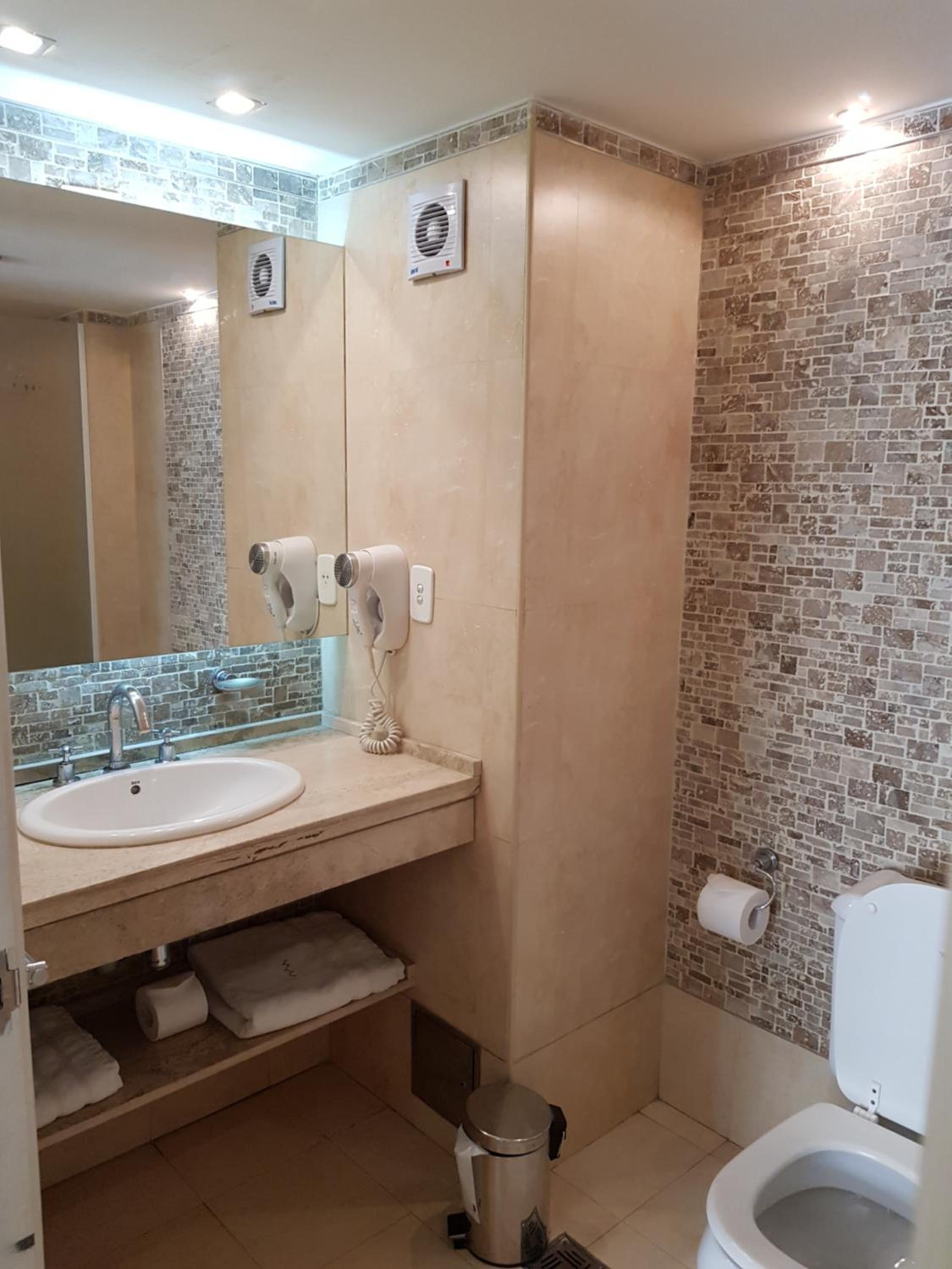 Basic Triple Room photo 1