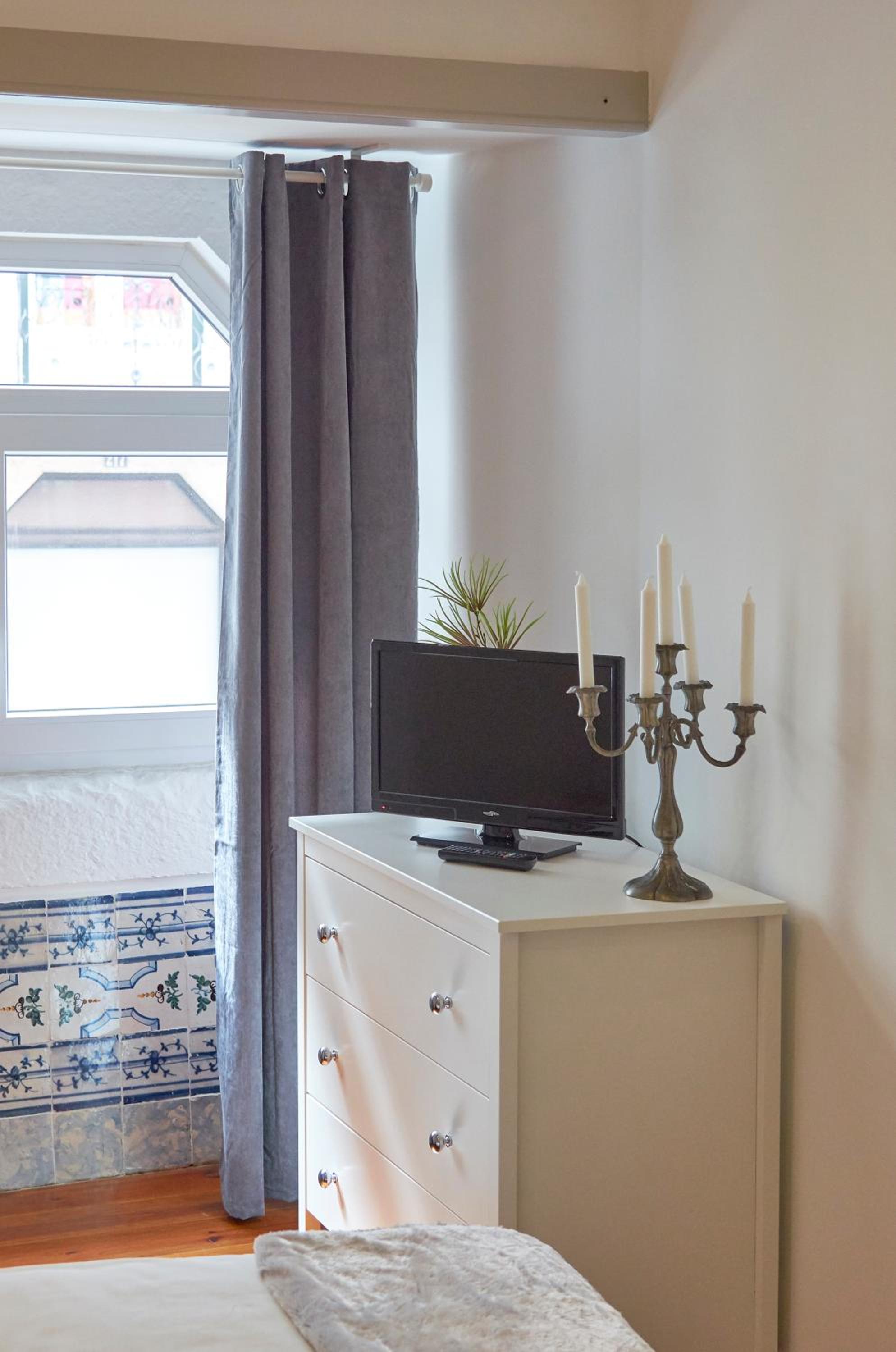 Two-Bedroom Apartment - Photo 3