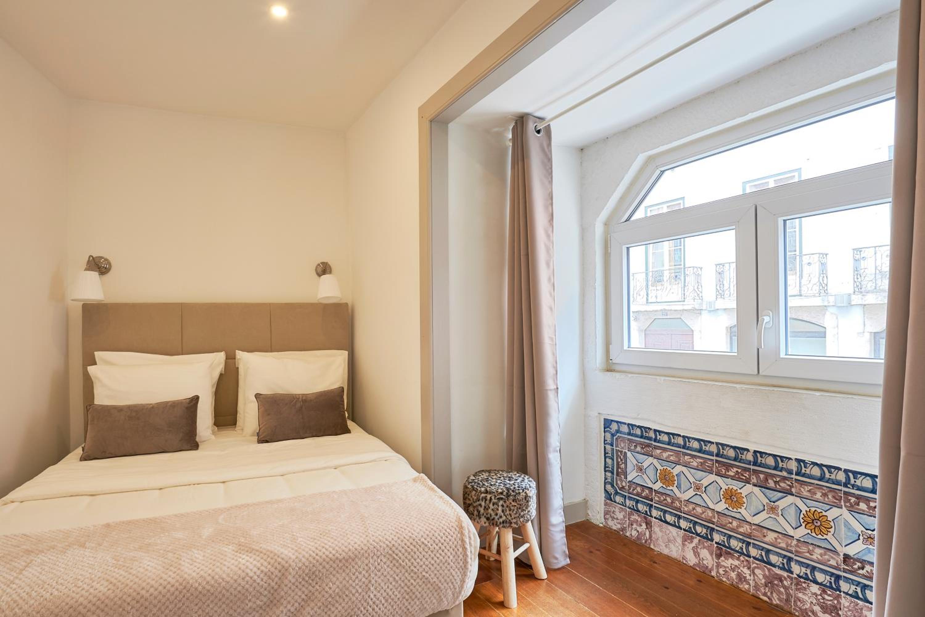 Two-Bedroom Apartment - Photo 4