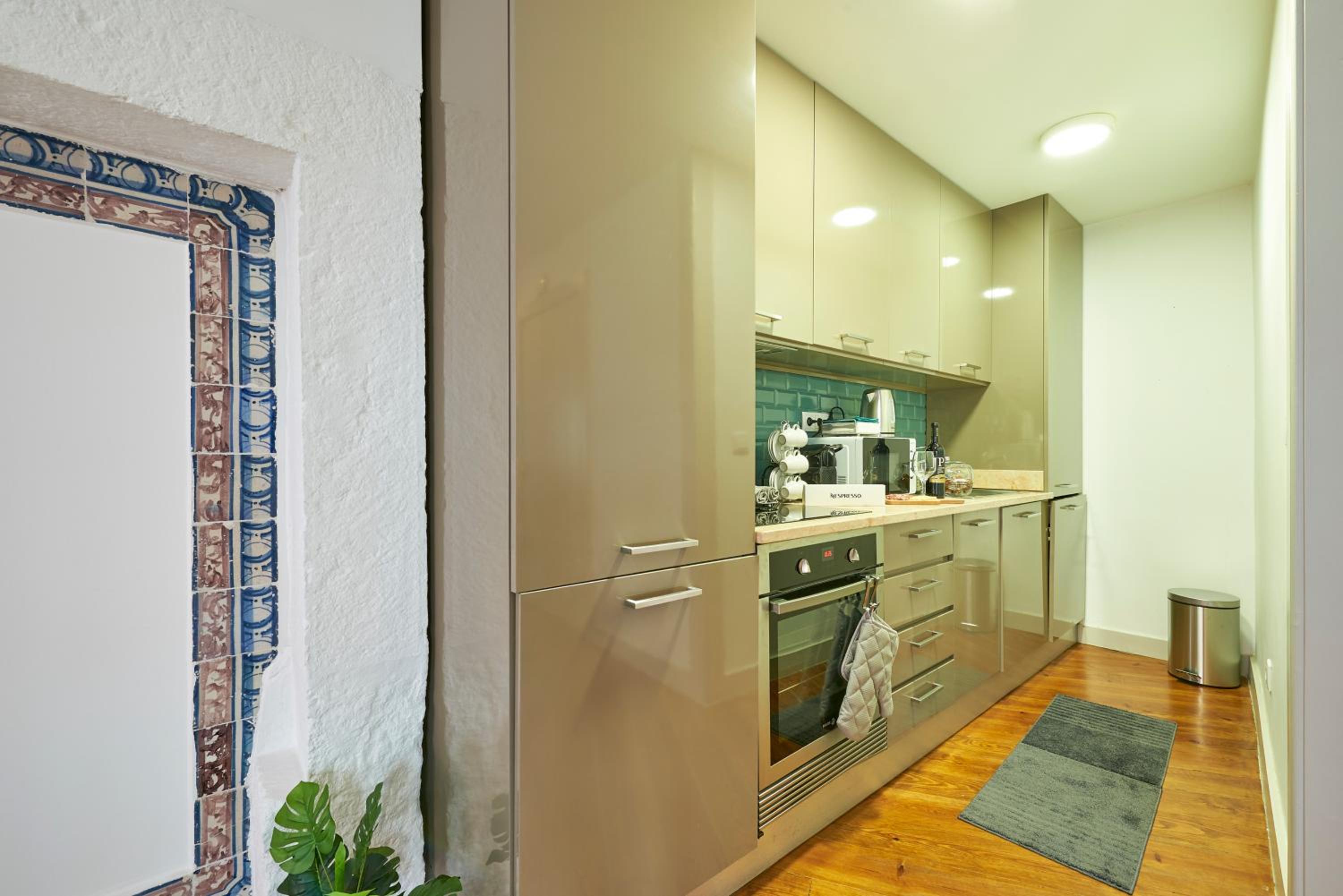 Two-Bedroom Apartment - Photo 19