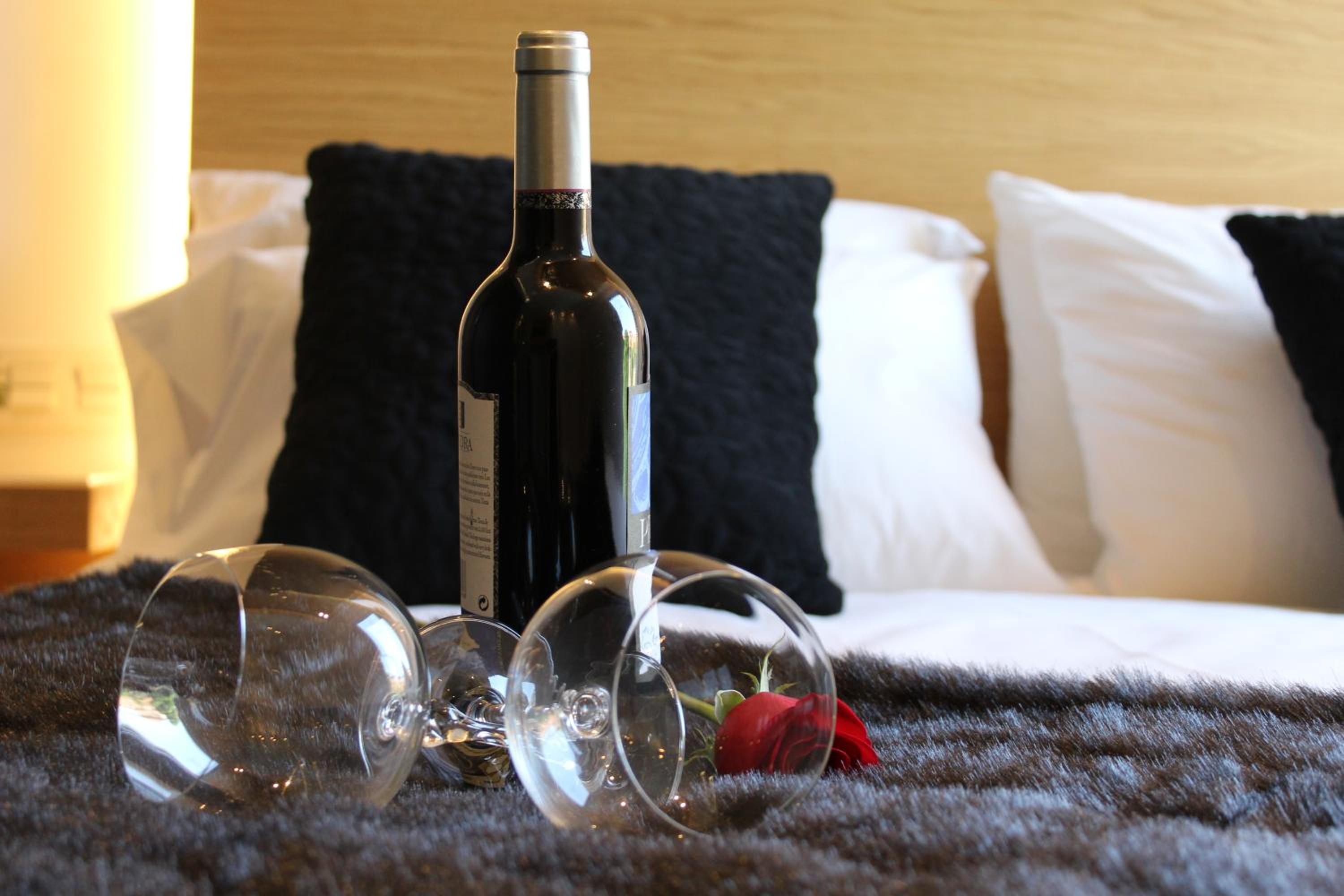 Suite with Garden View - Photo 13