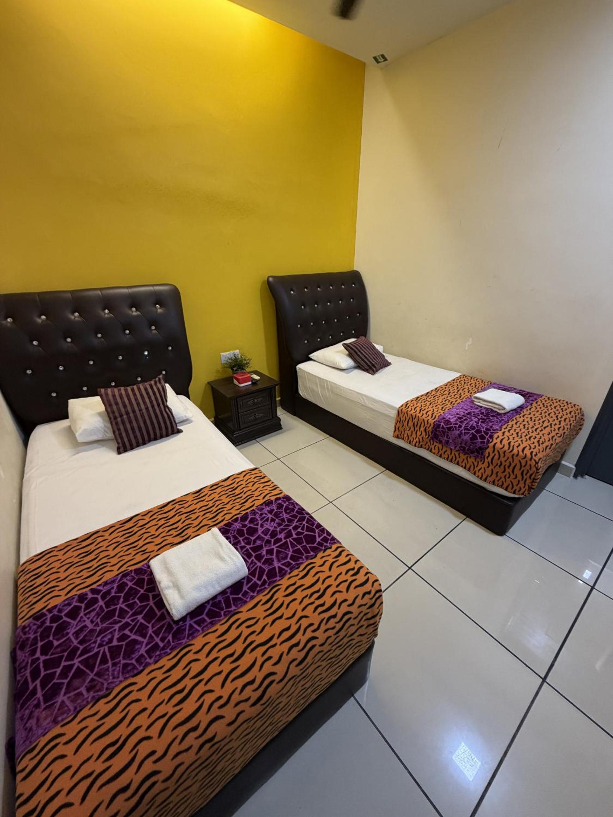 Standard Twin Room