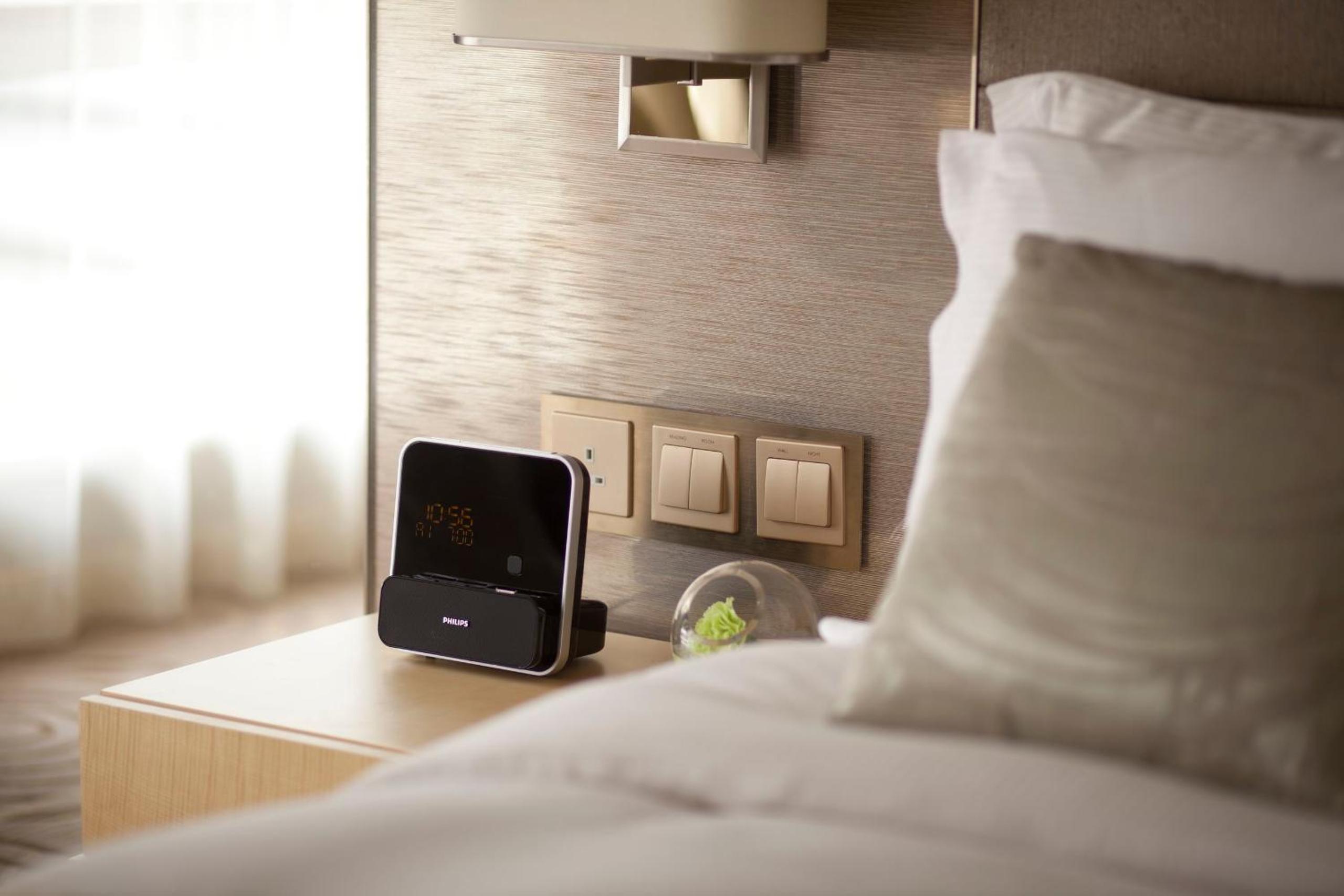 Crown Premier Queen or Twin Room