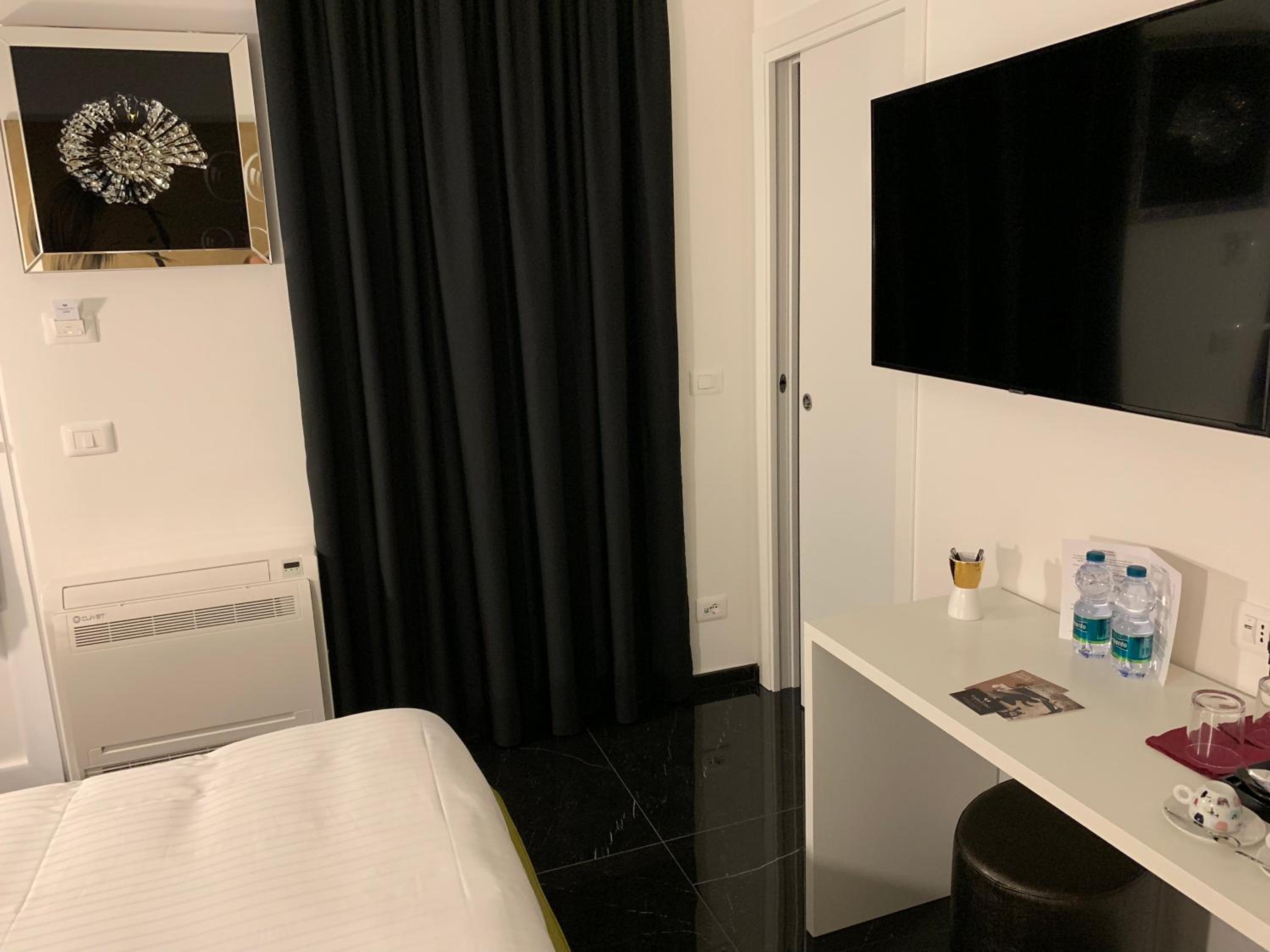 Deluxe Double Room photo 2