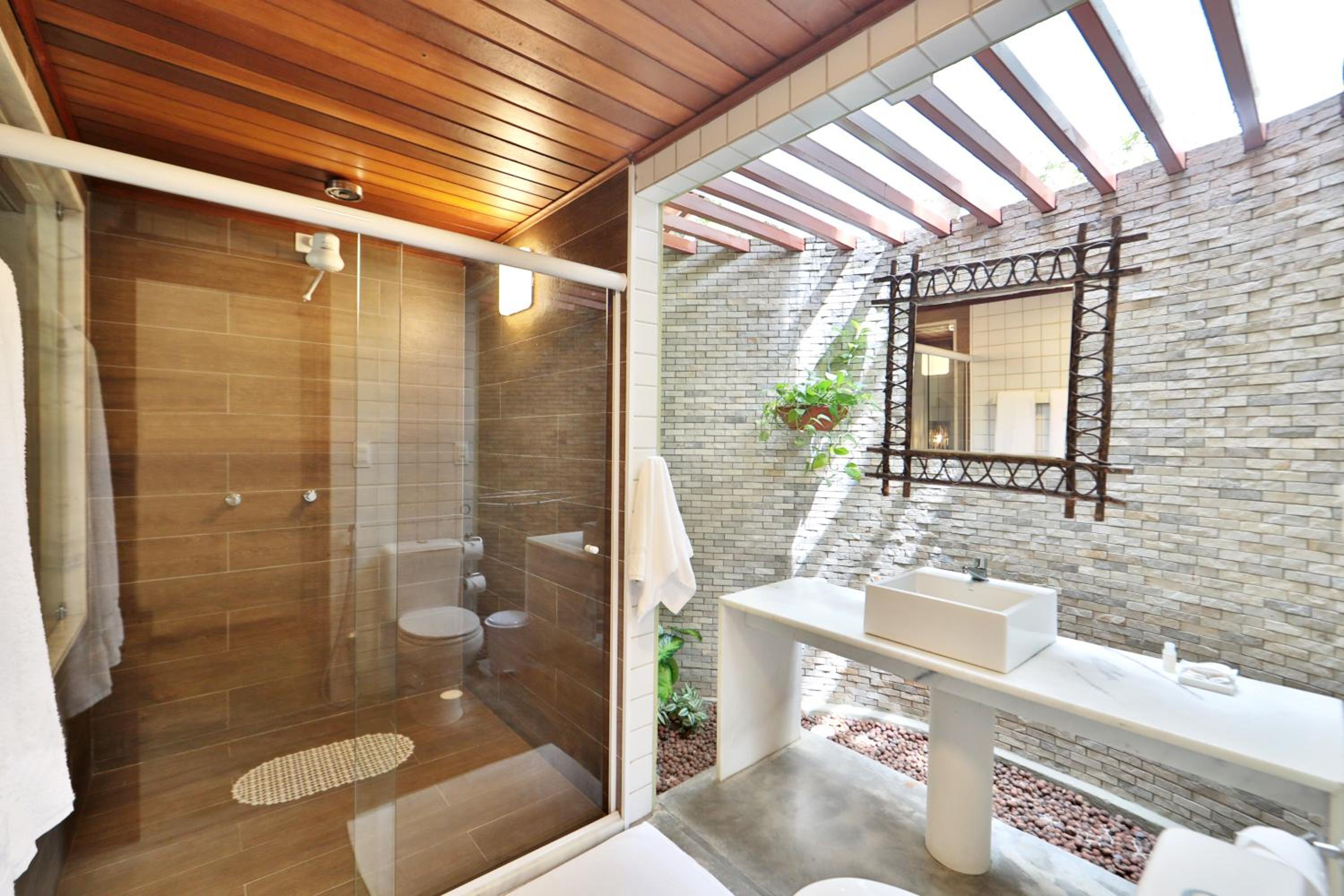 Deluxe Bungalow with Garden View photo 3