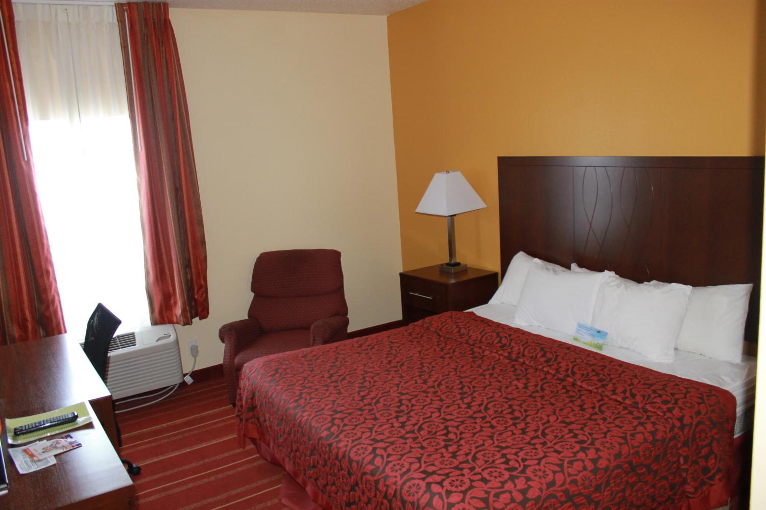 King Room - Disability Access/Non-Smoking - Photo 2