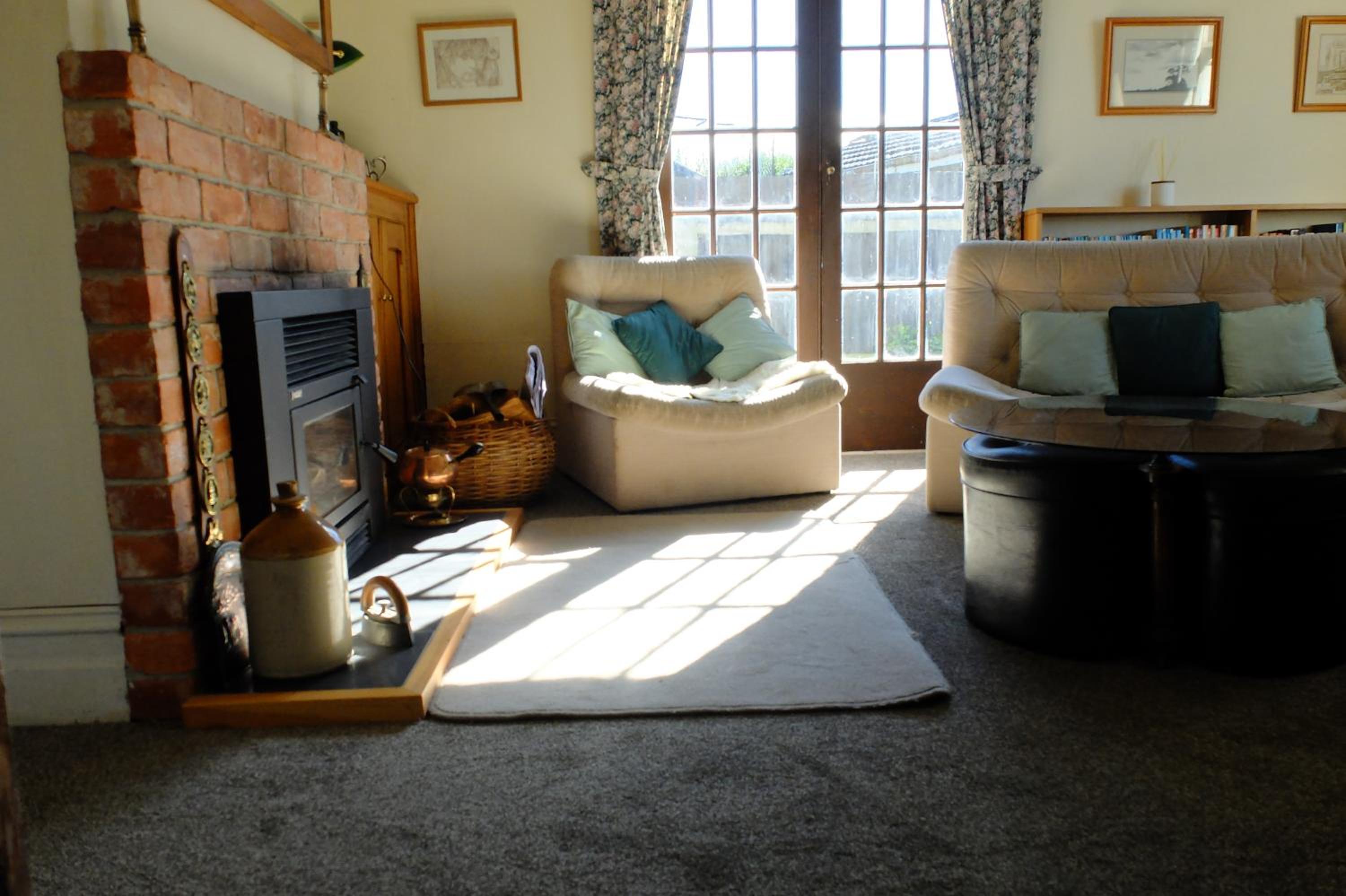 Three-Bedroom House - Photo 7