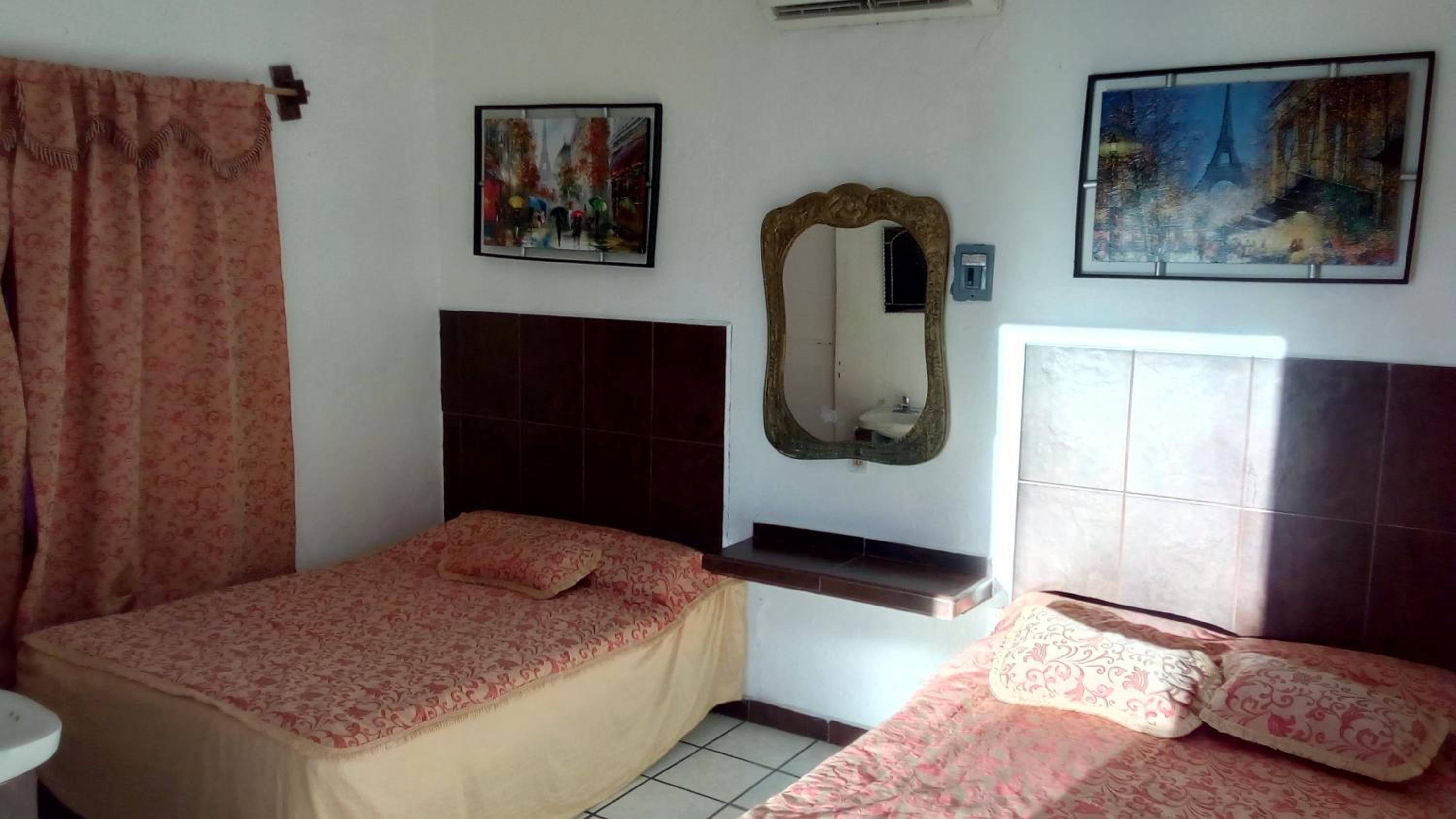 Standard Zimmer mit zwei Queen-Betten