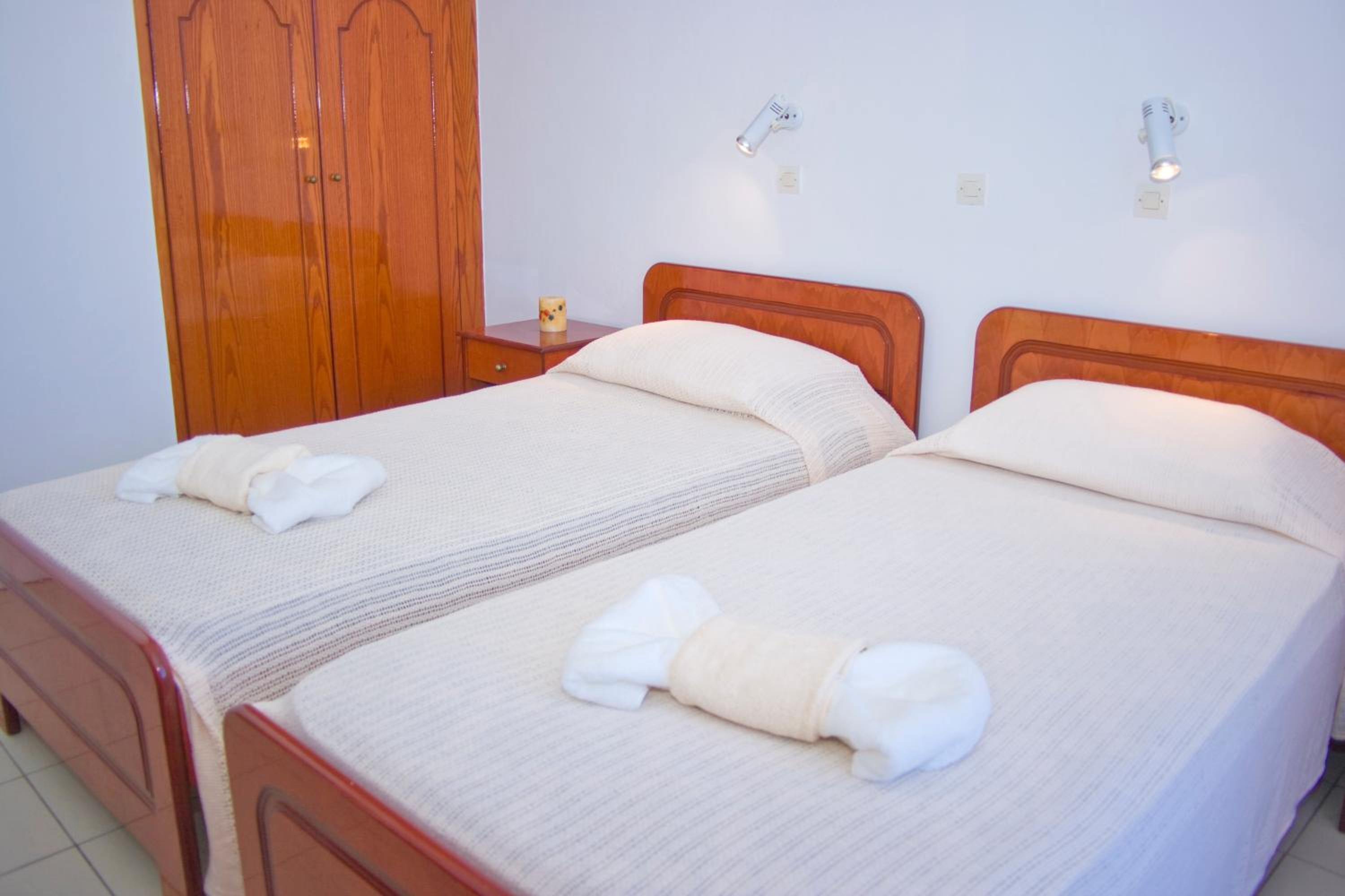 One-Bedroom Apartment - Photo 1