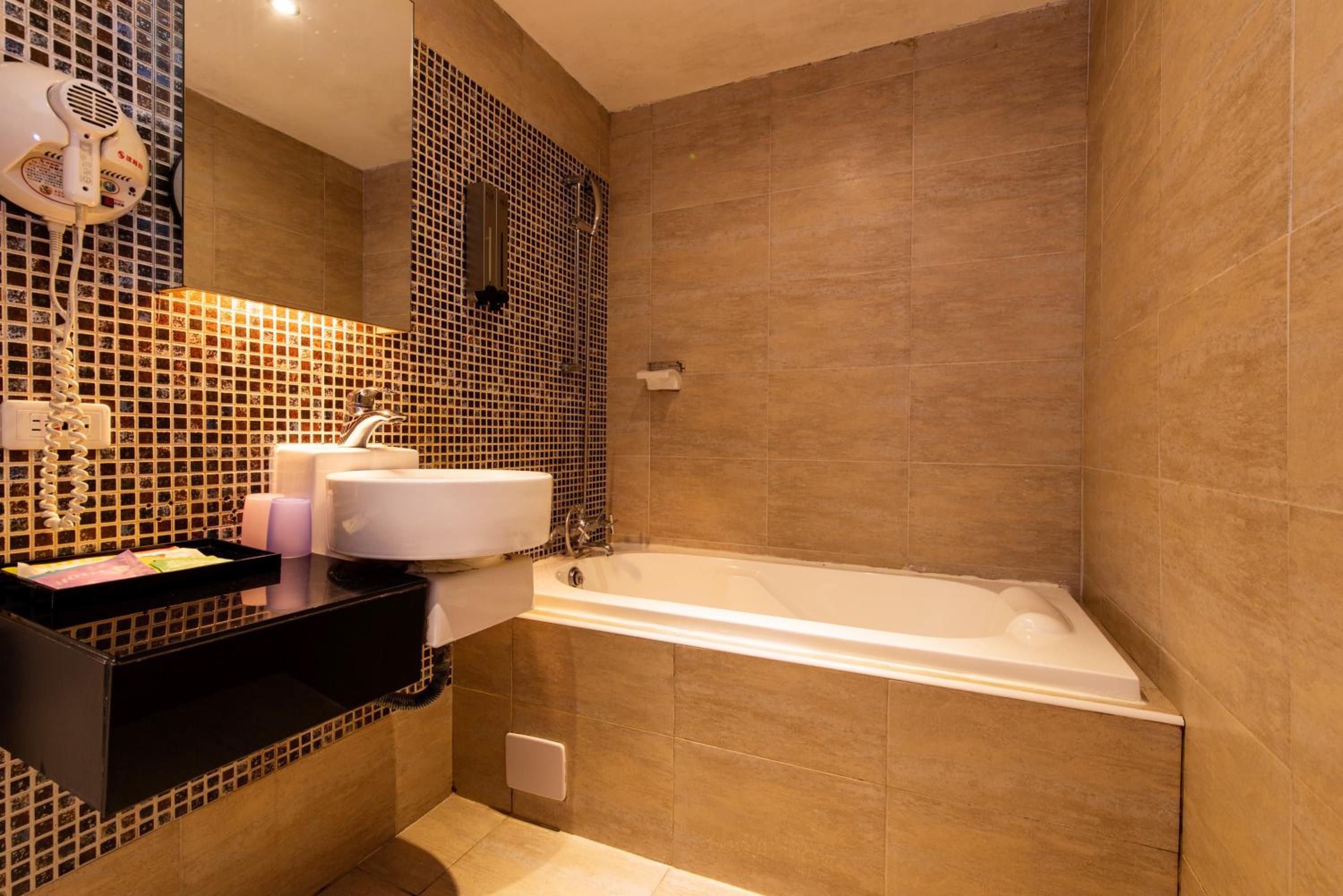 Classic Double Room - Photo 6