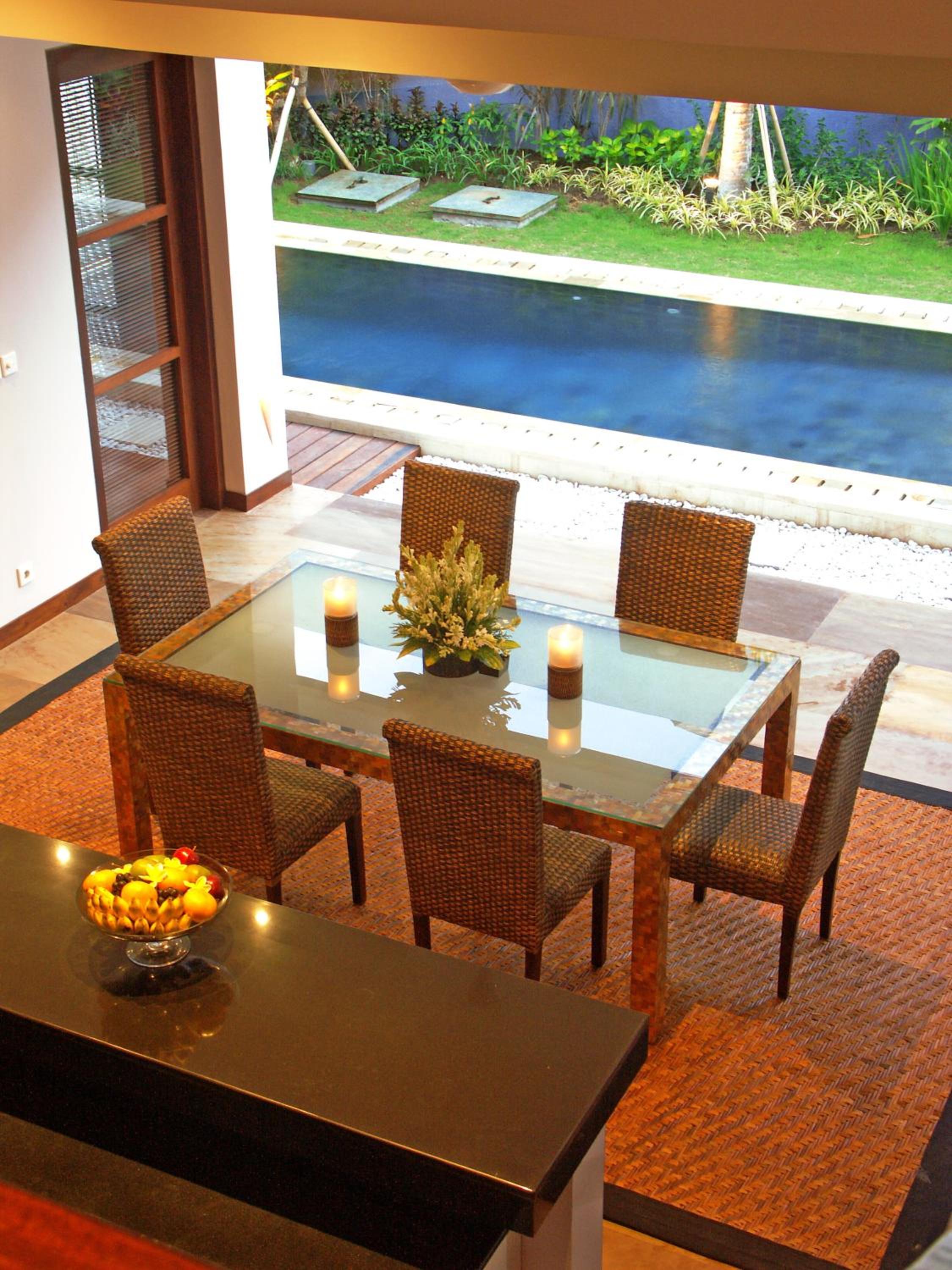 Three-Bedroom Villa with Private Pool - Photo 7