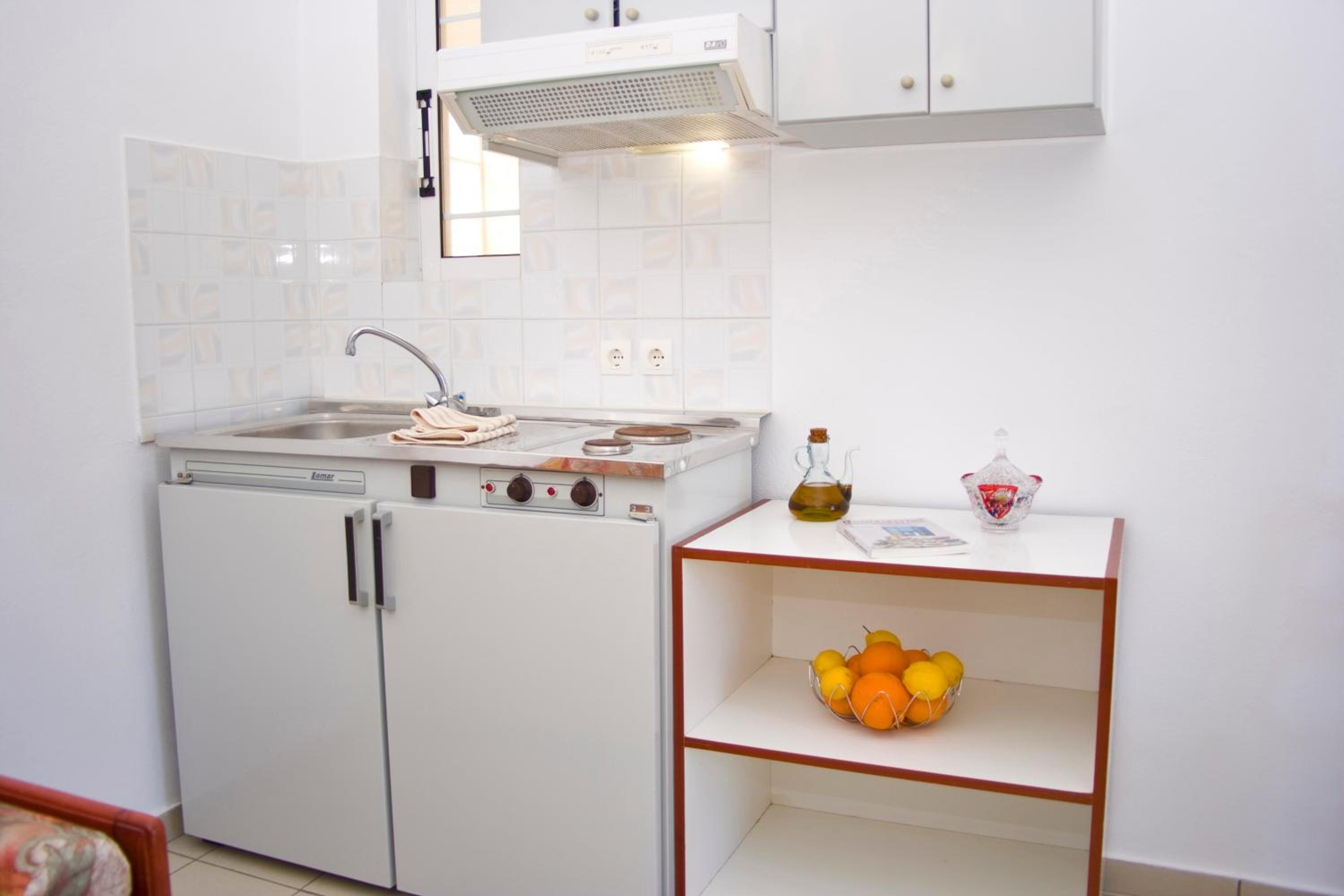 One-Bedroom Apartment - Photo 15