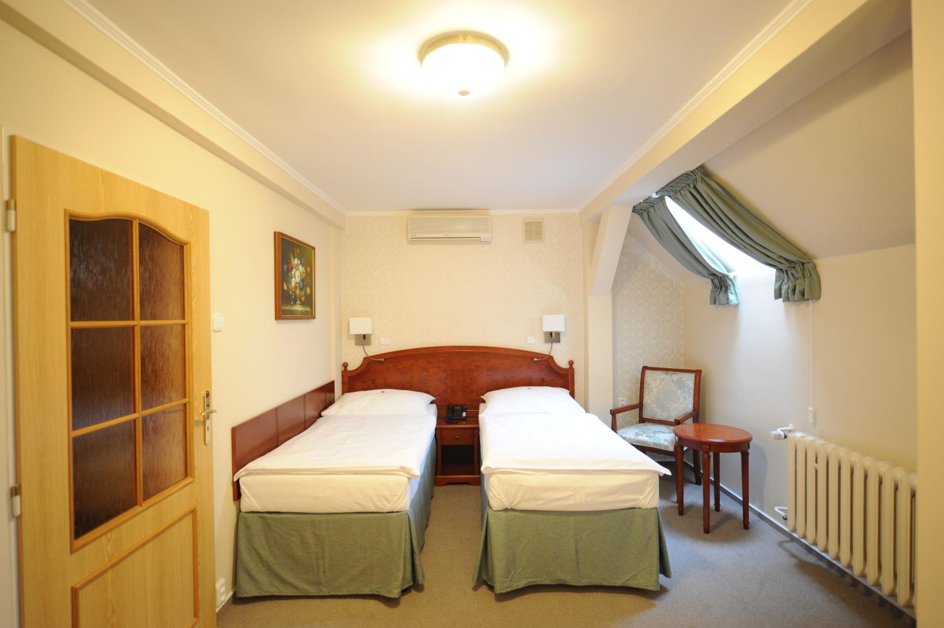 Double Room - Photo 13