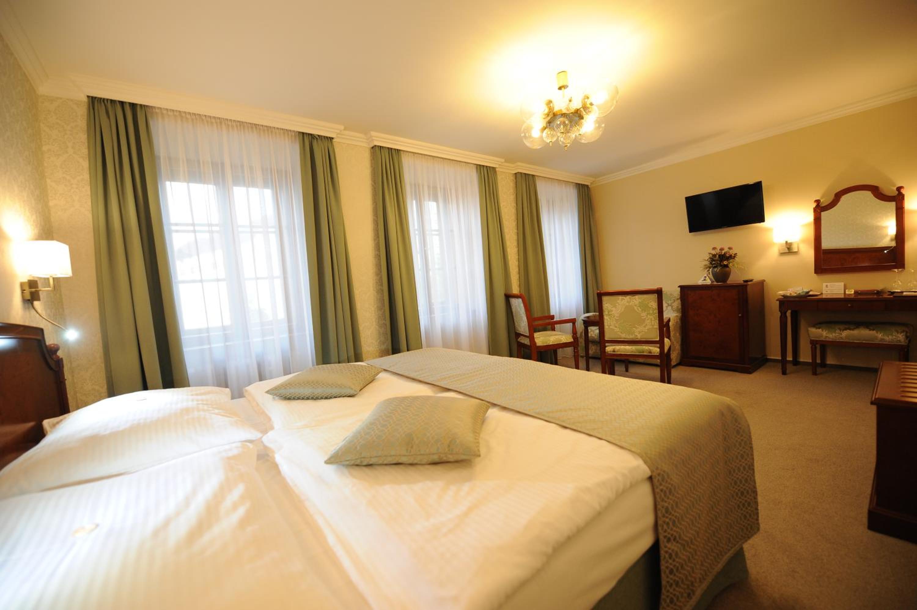 Double Room - Photo 15