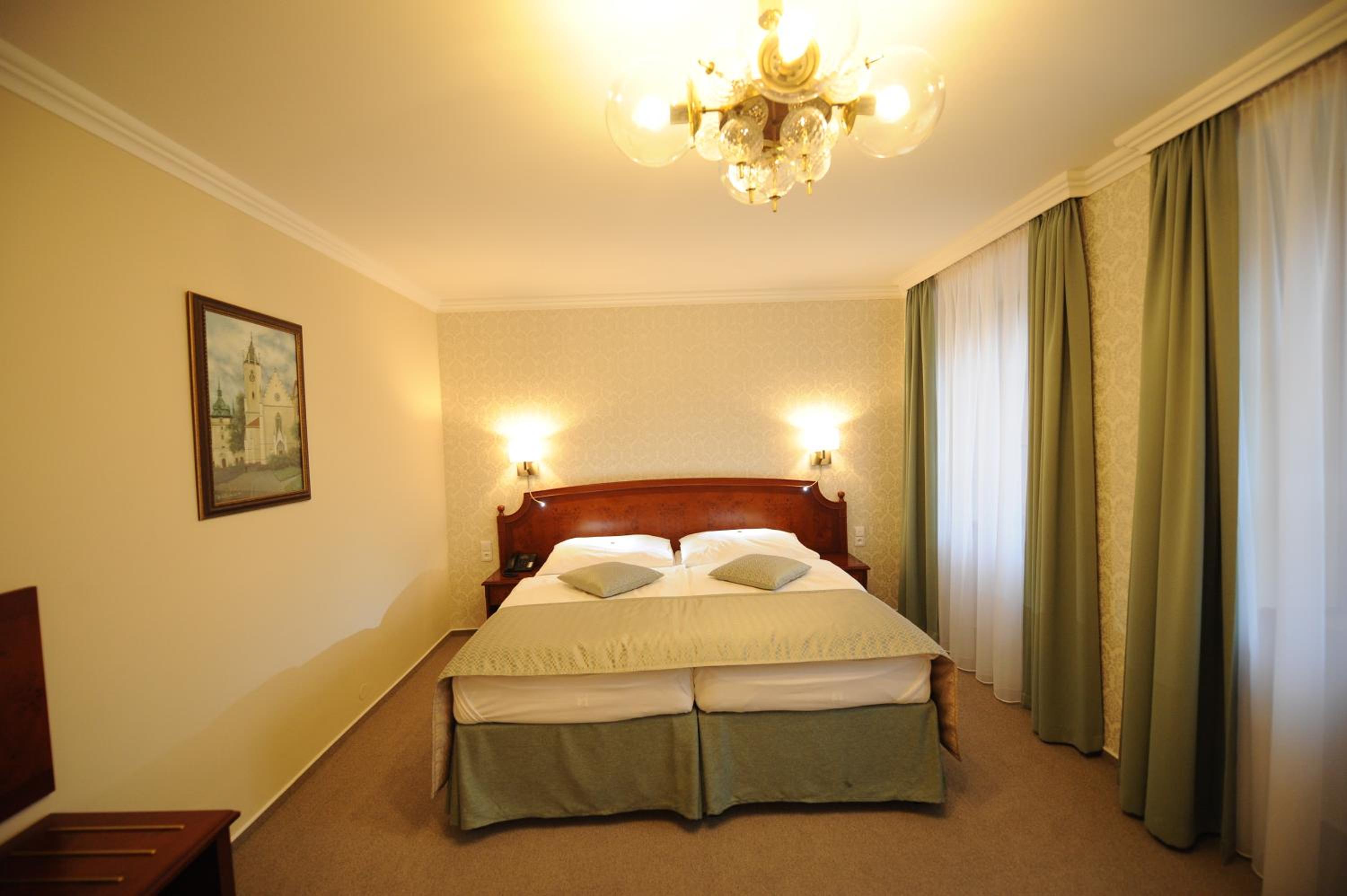 Double Room - Photo 9