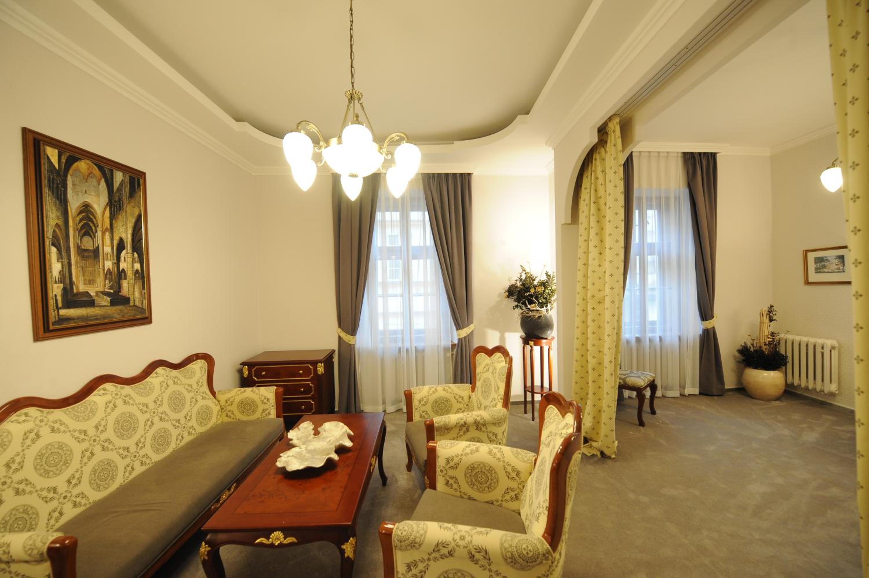 Deluxe Double Room - Photo 7