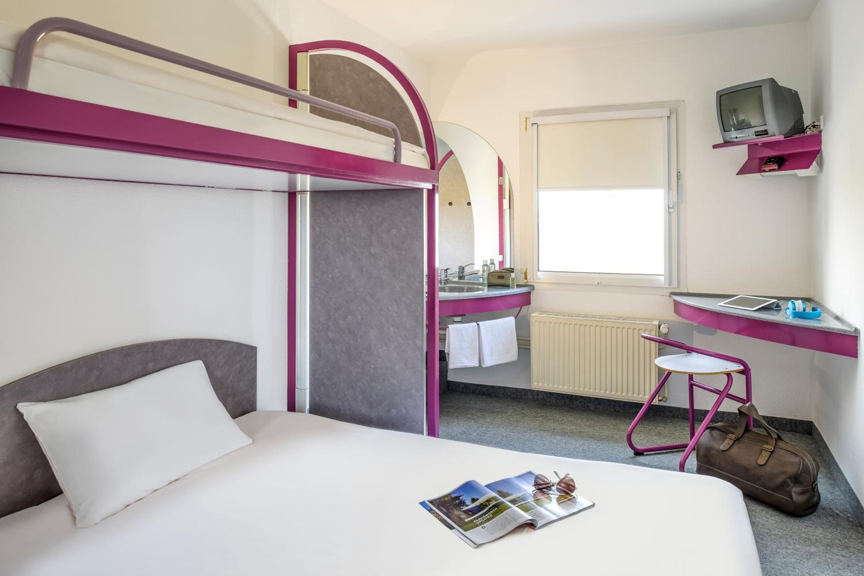 Economy Double Room - Photo 3