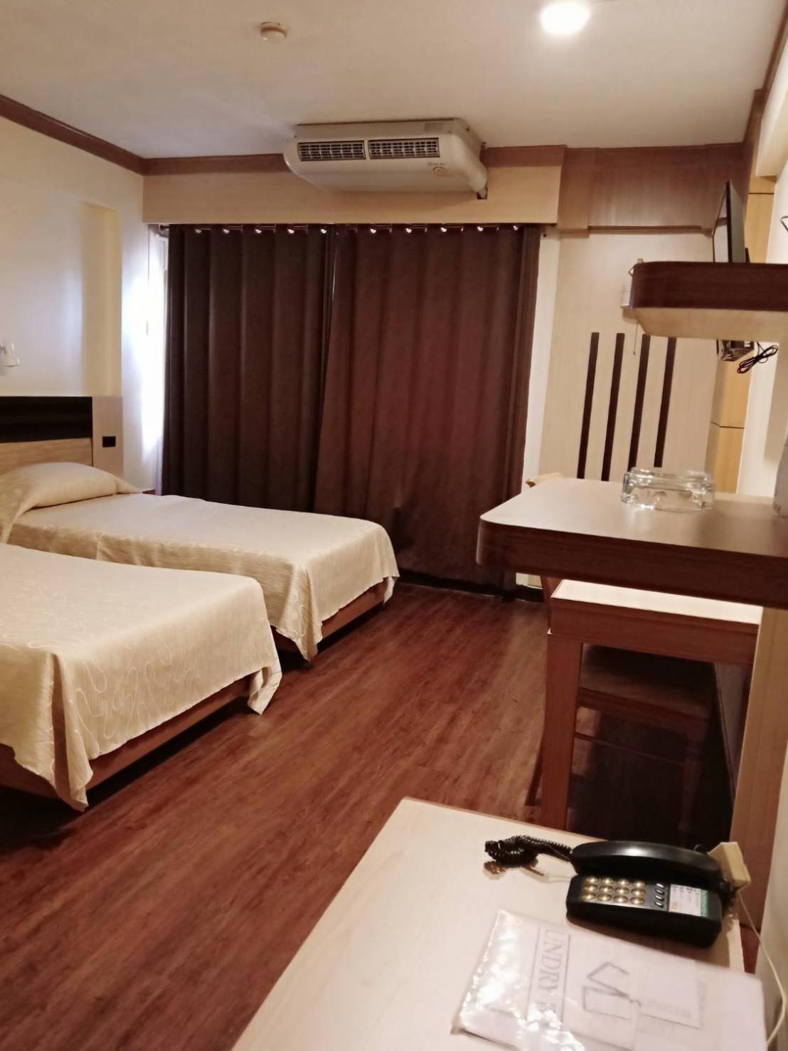Deluxe Twin Room photo 1