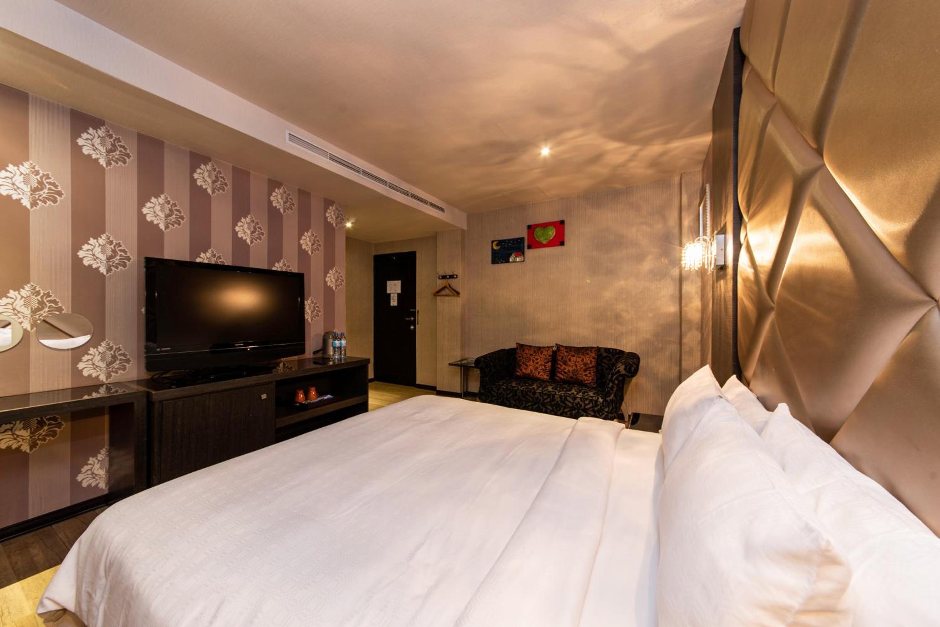 Business Double Room - Photo 5