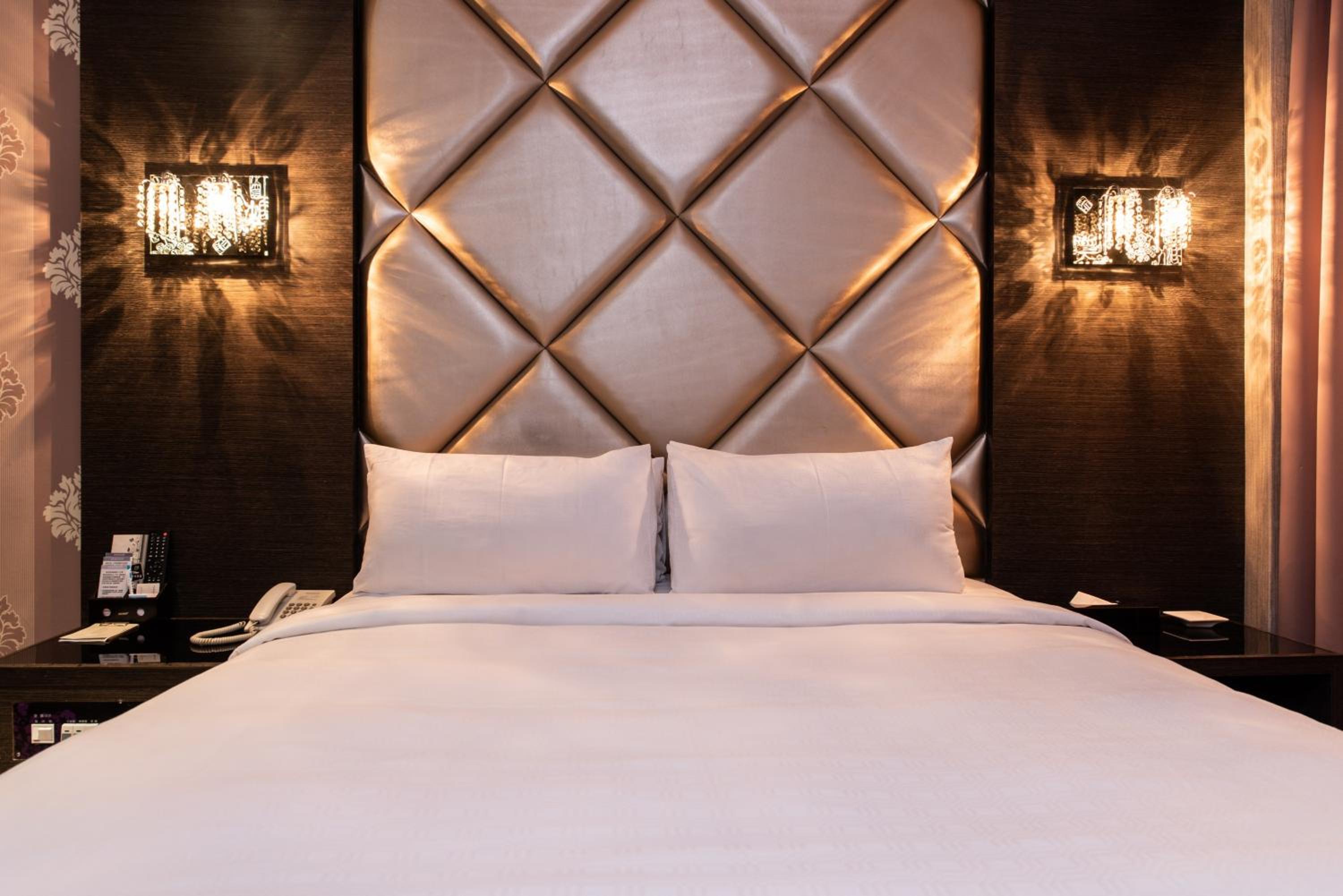 Business Double Room - Photo 6