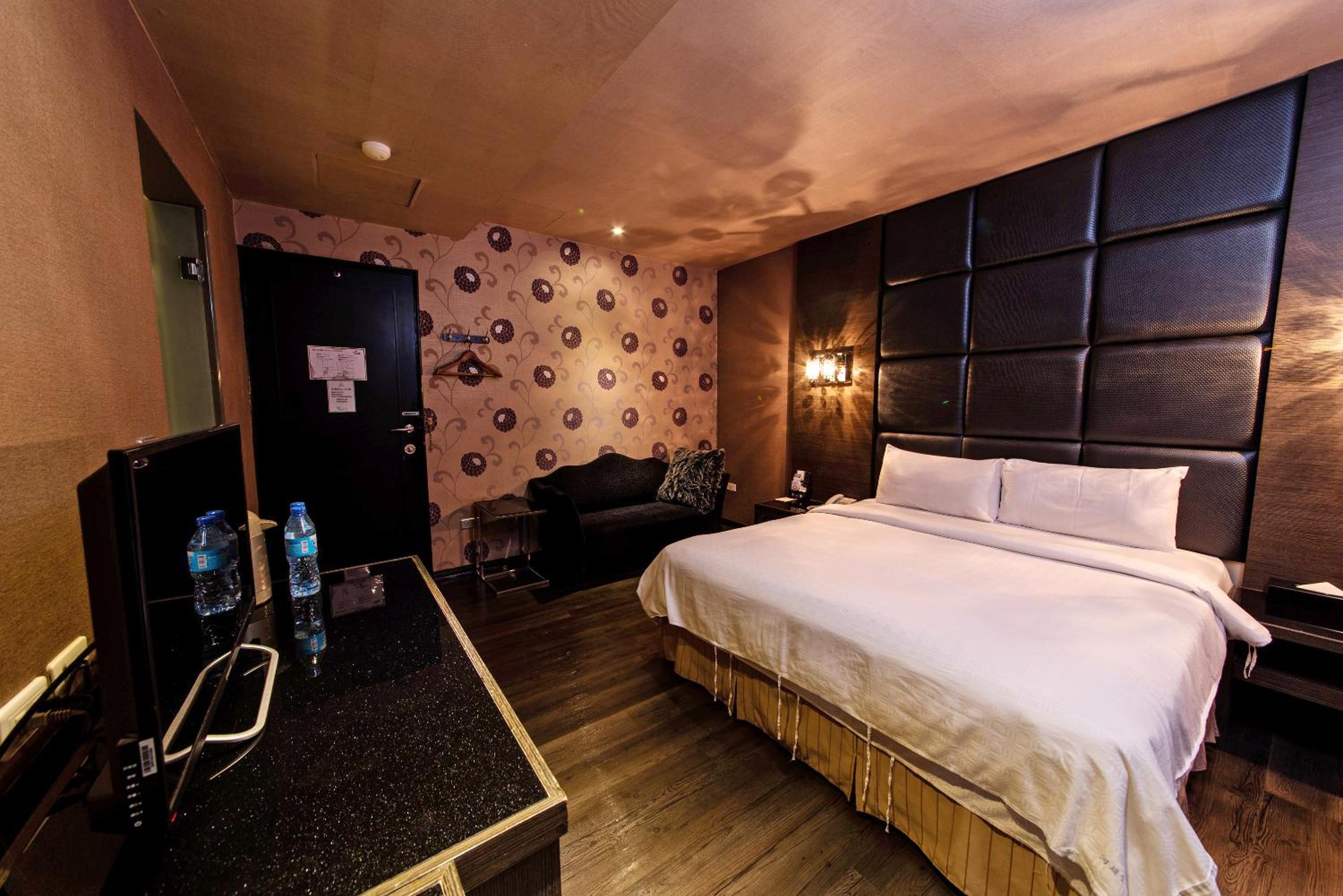 Standard Double Room - Photo 1