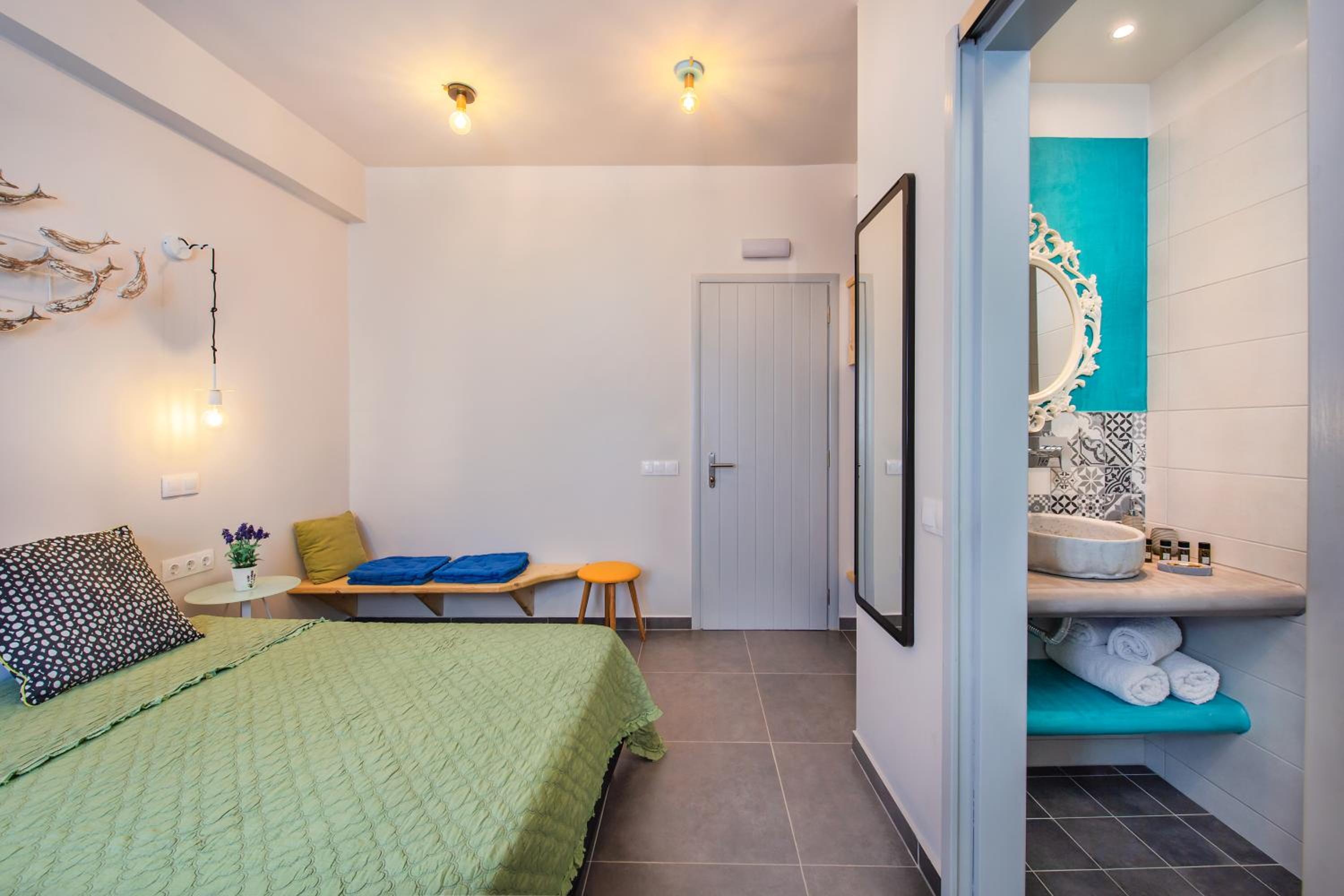 Double or Twin Room - Photo 3