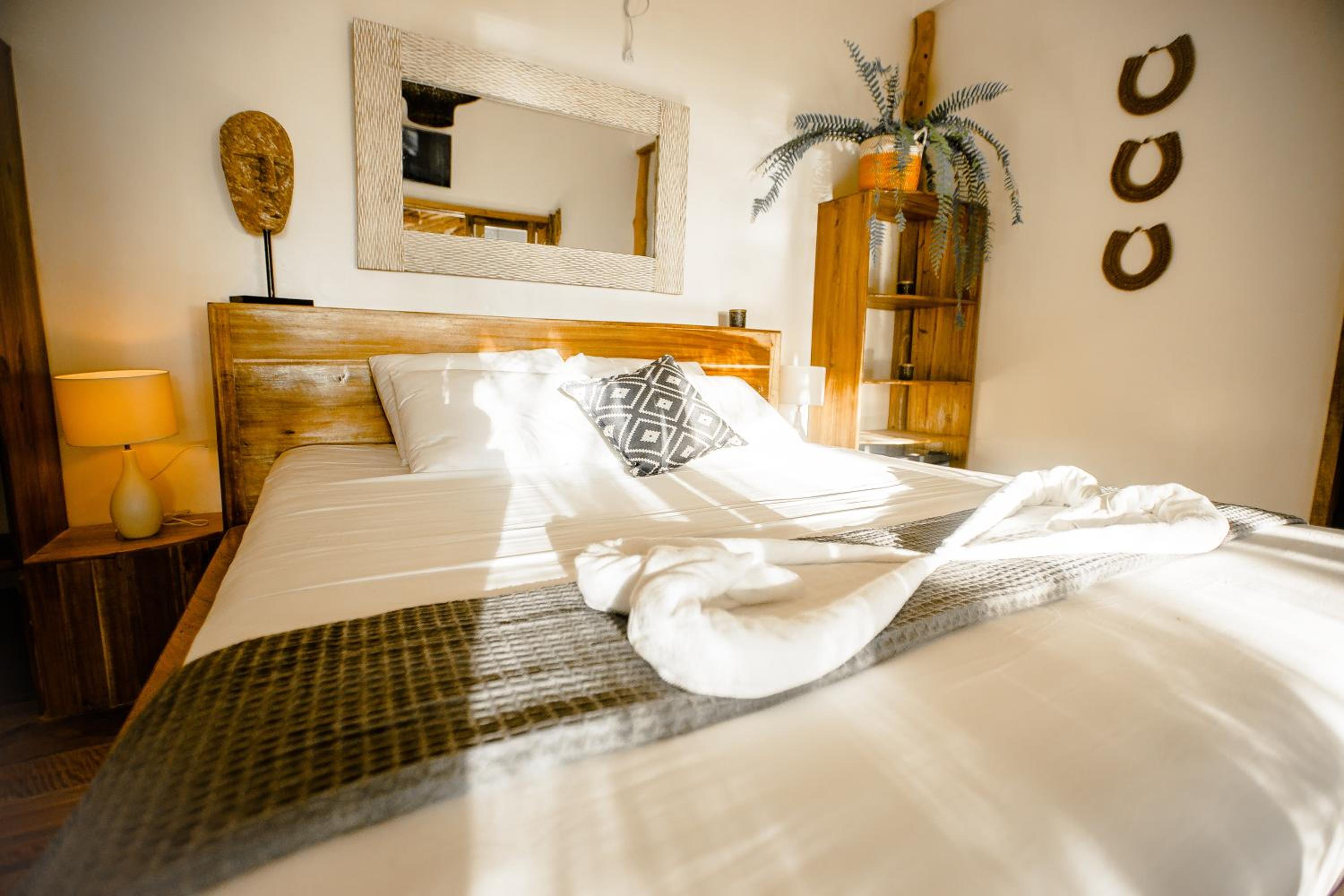 Double Room with Garden View - Photo 2