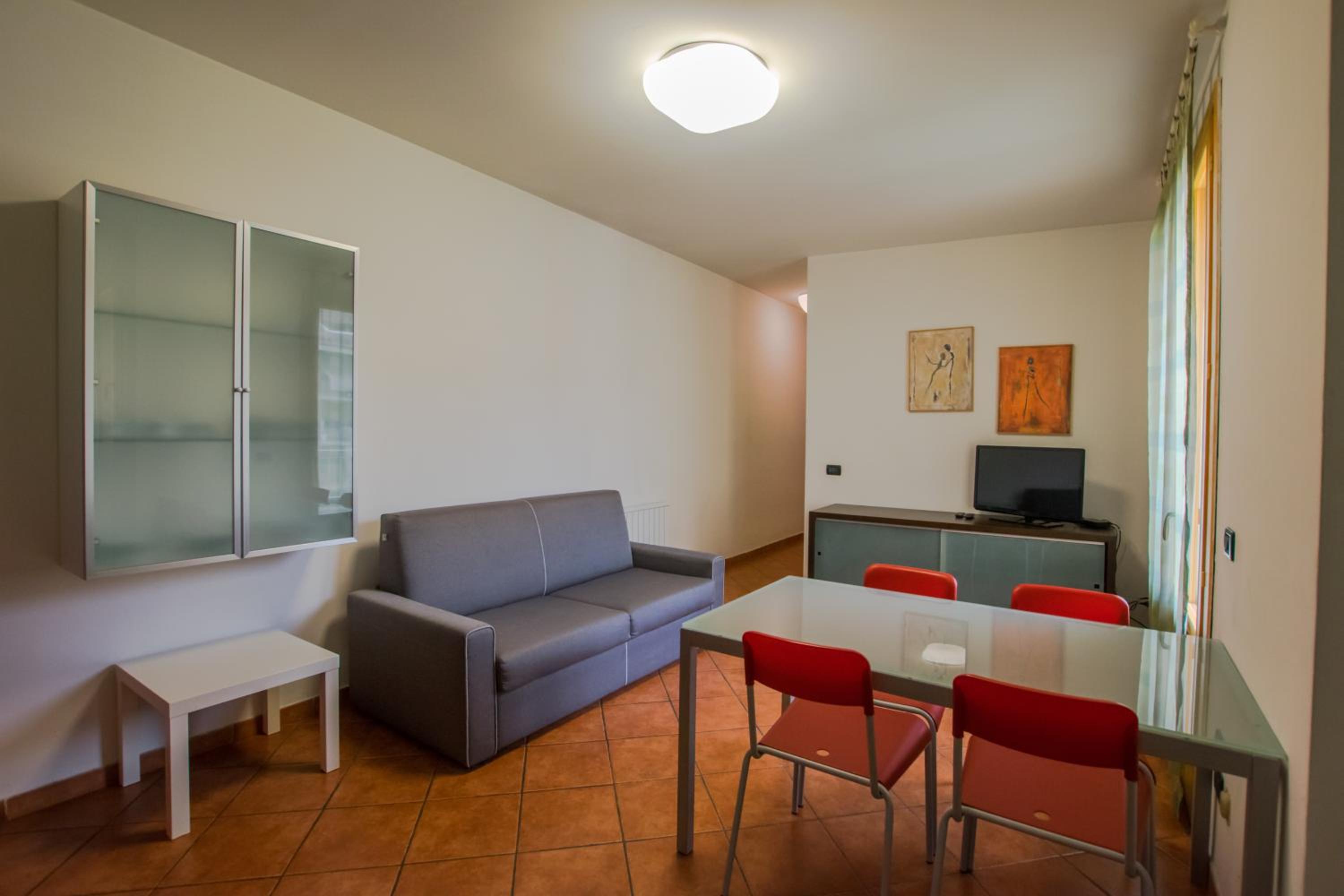Superior Two-Bedroom Apartment photo 2