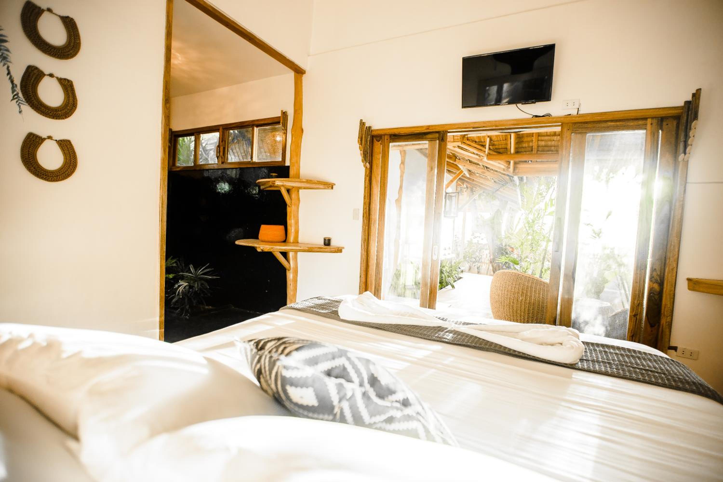 Double Room with Garden View - Photo 1