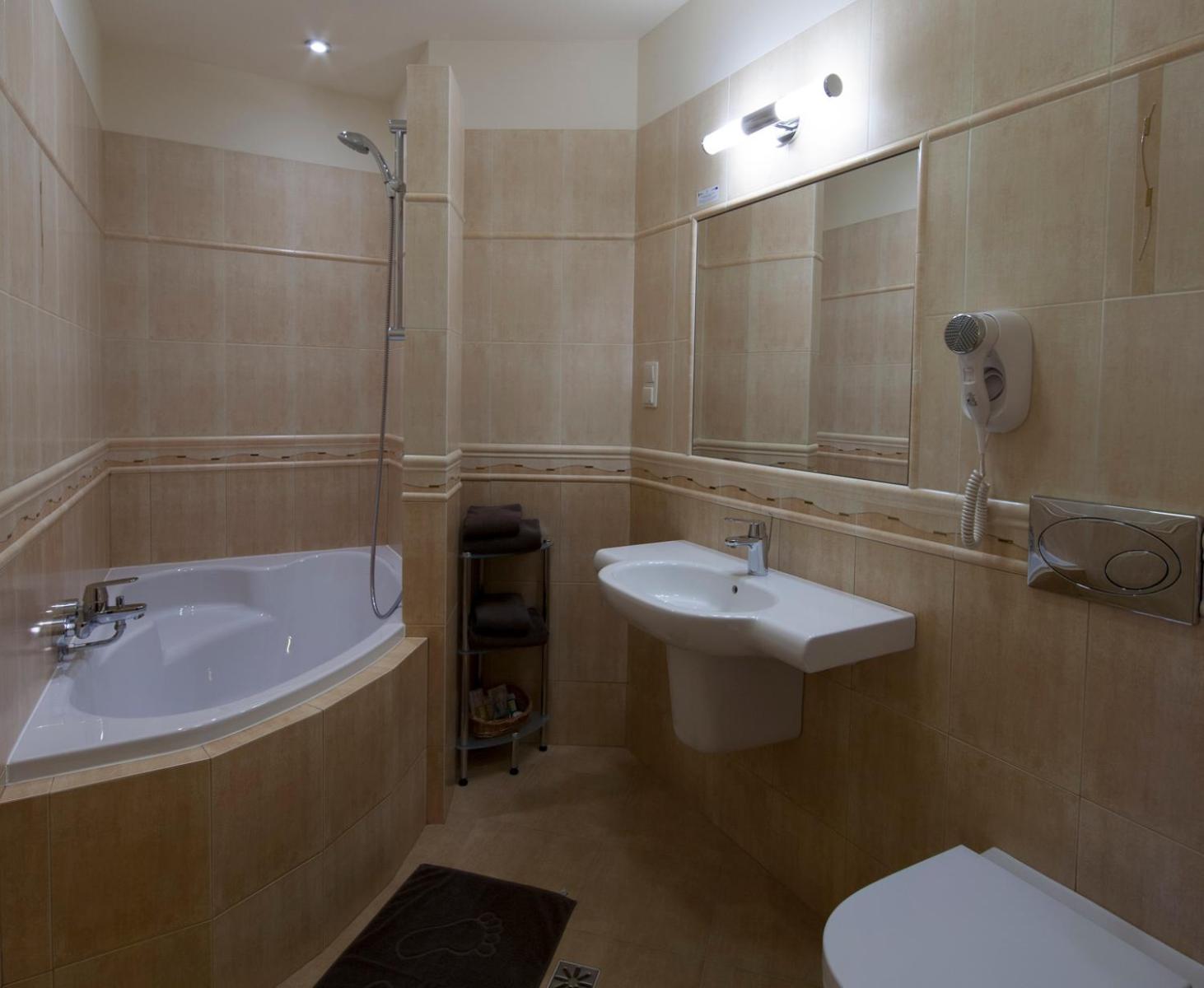 Double Room - Photo 4