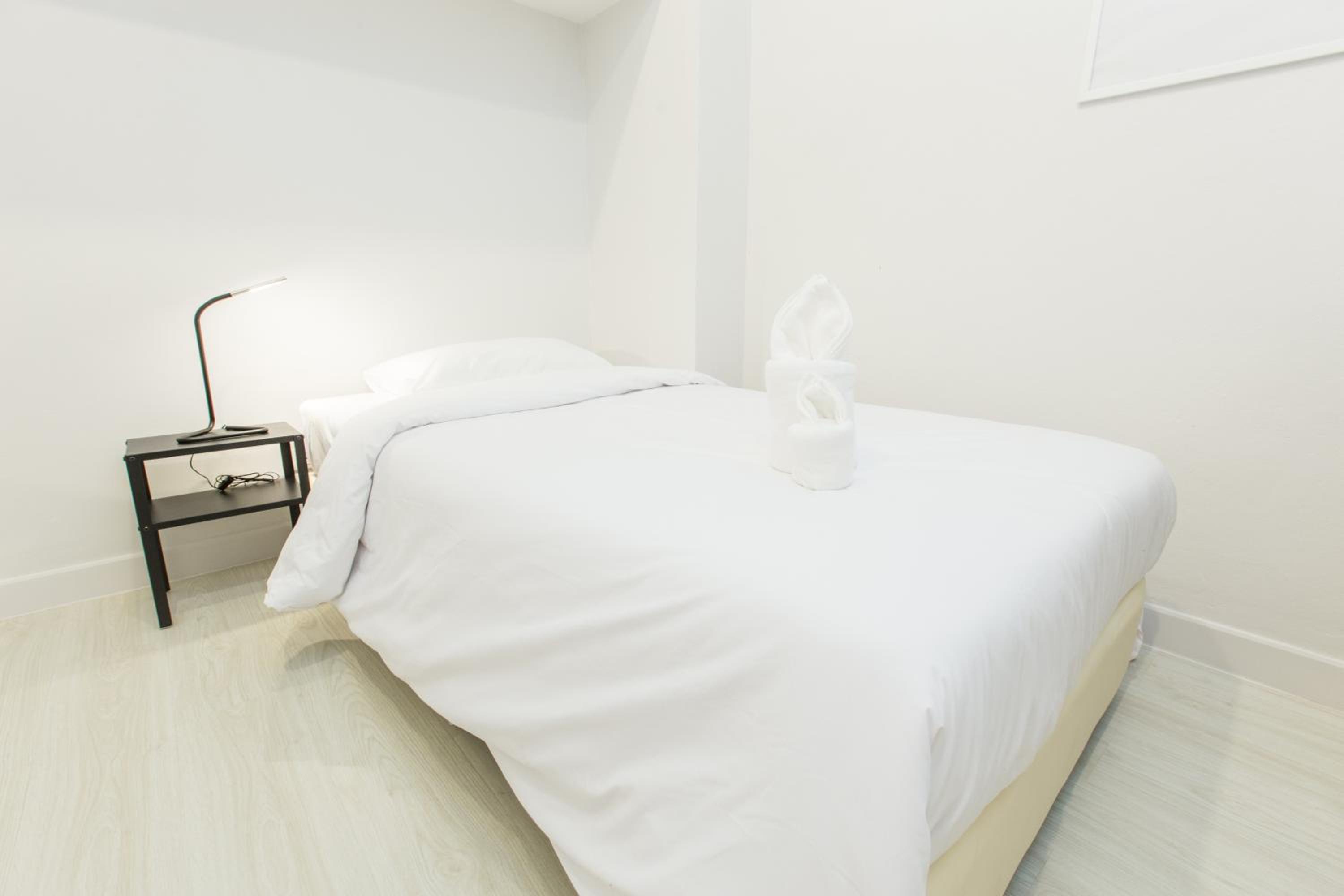 Standard Single Room (No Window) photo 2