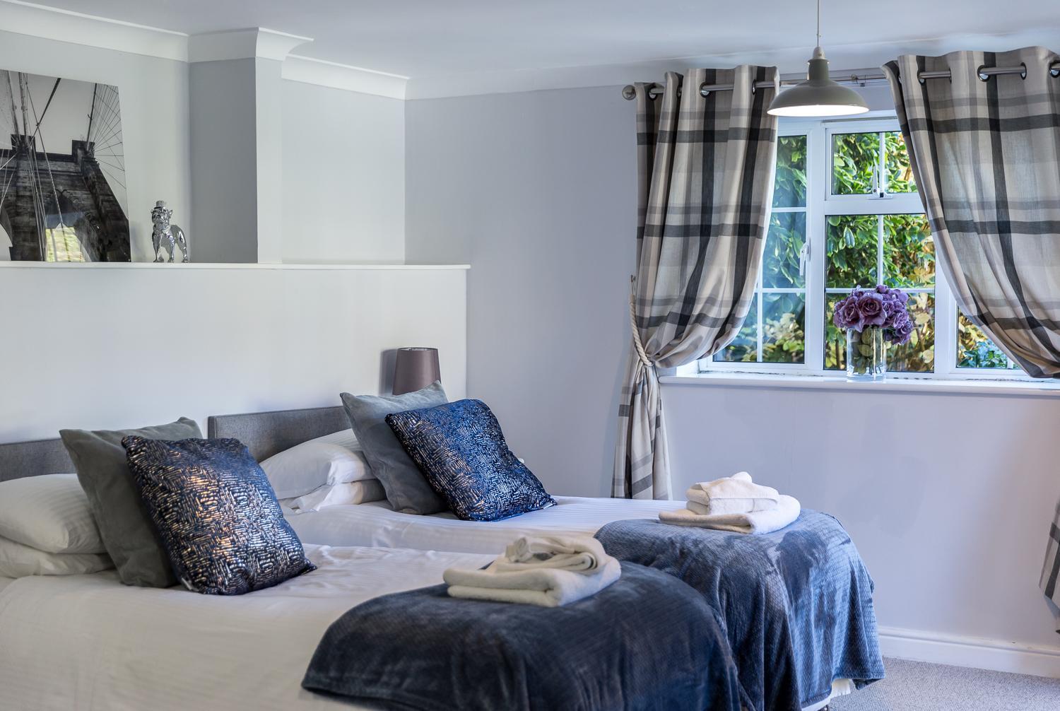 Luxury King or Twin Suite photo 3