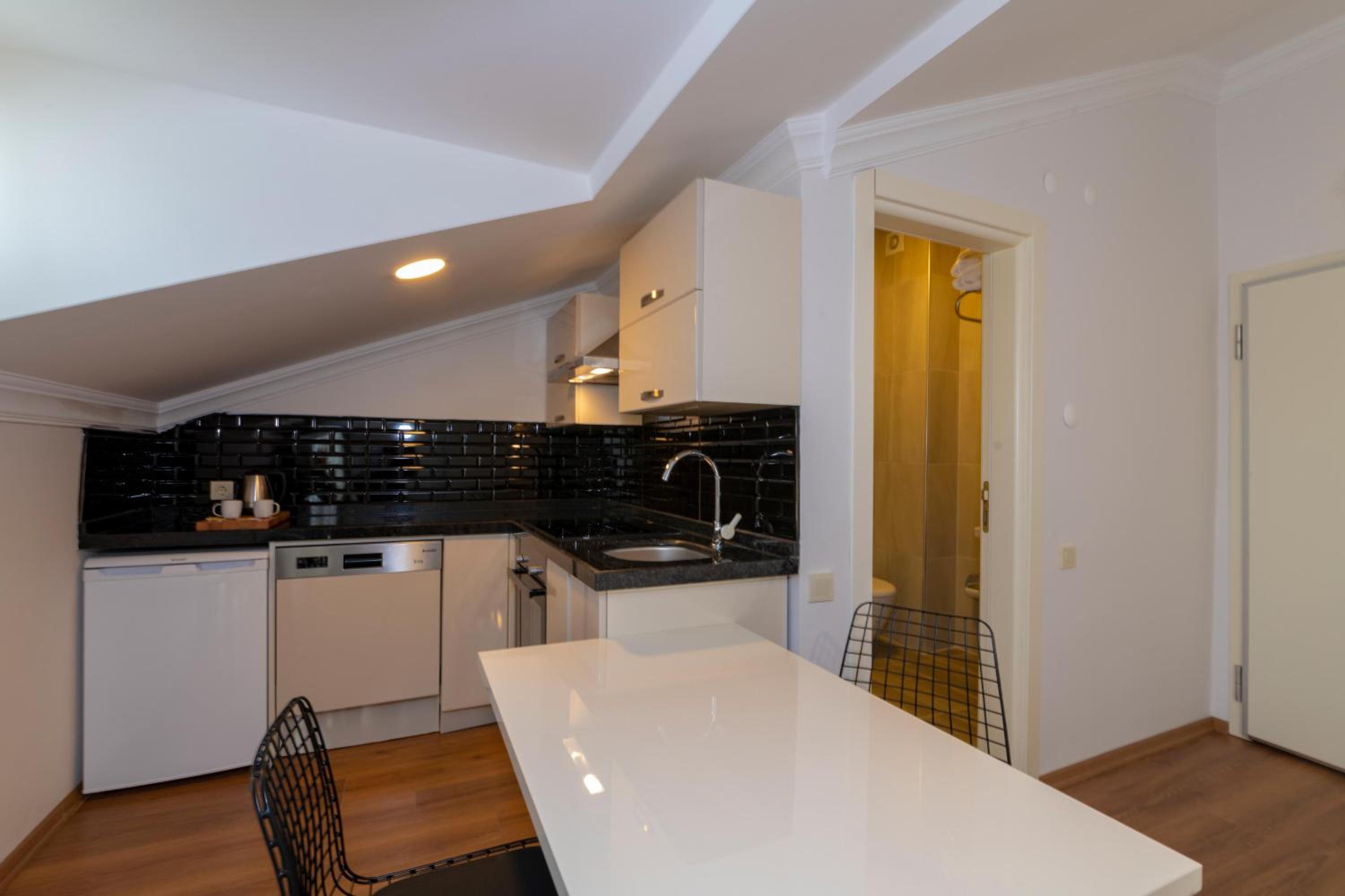 Terrace Room photo 2