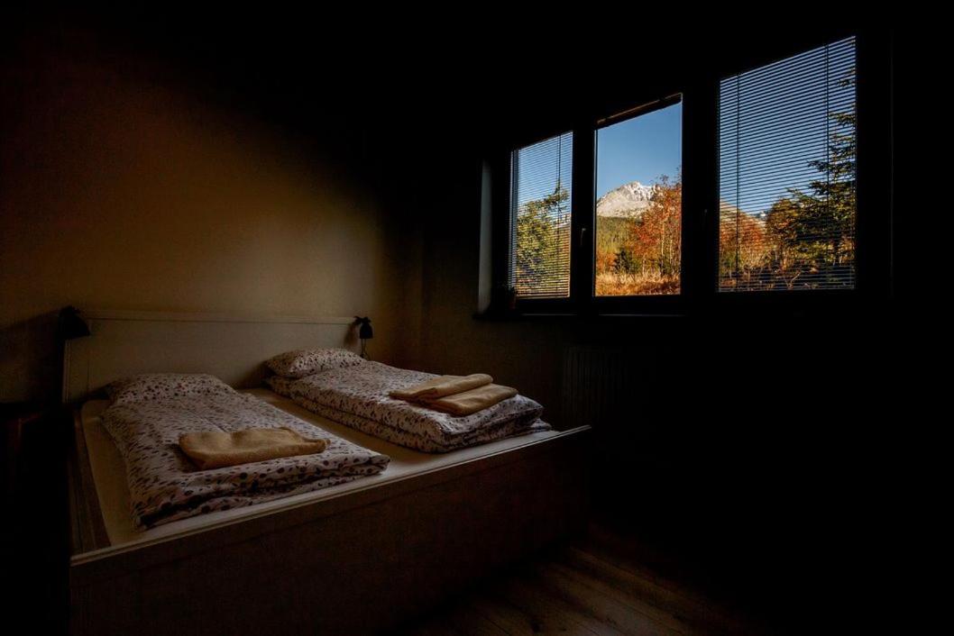 Apartment with Mountain View - Photo 1