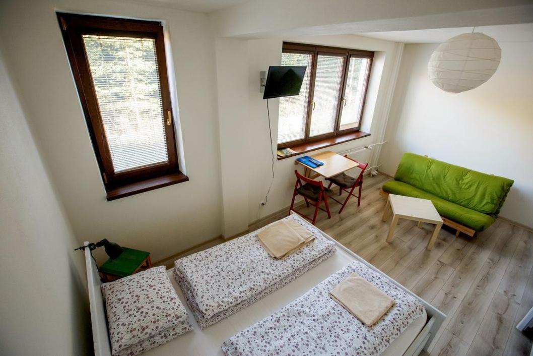 Apartment with Mountain View - Photo 5