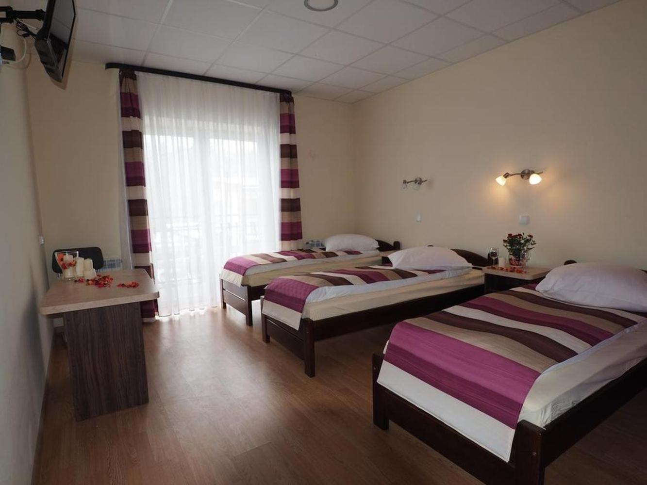 Triple Room with Private Bathroom photo 1