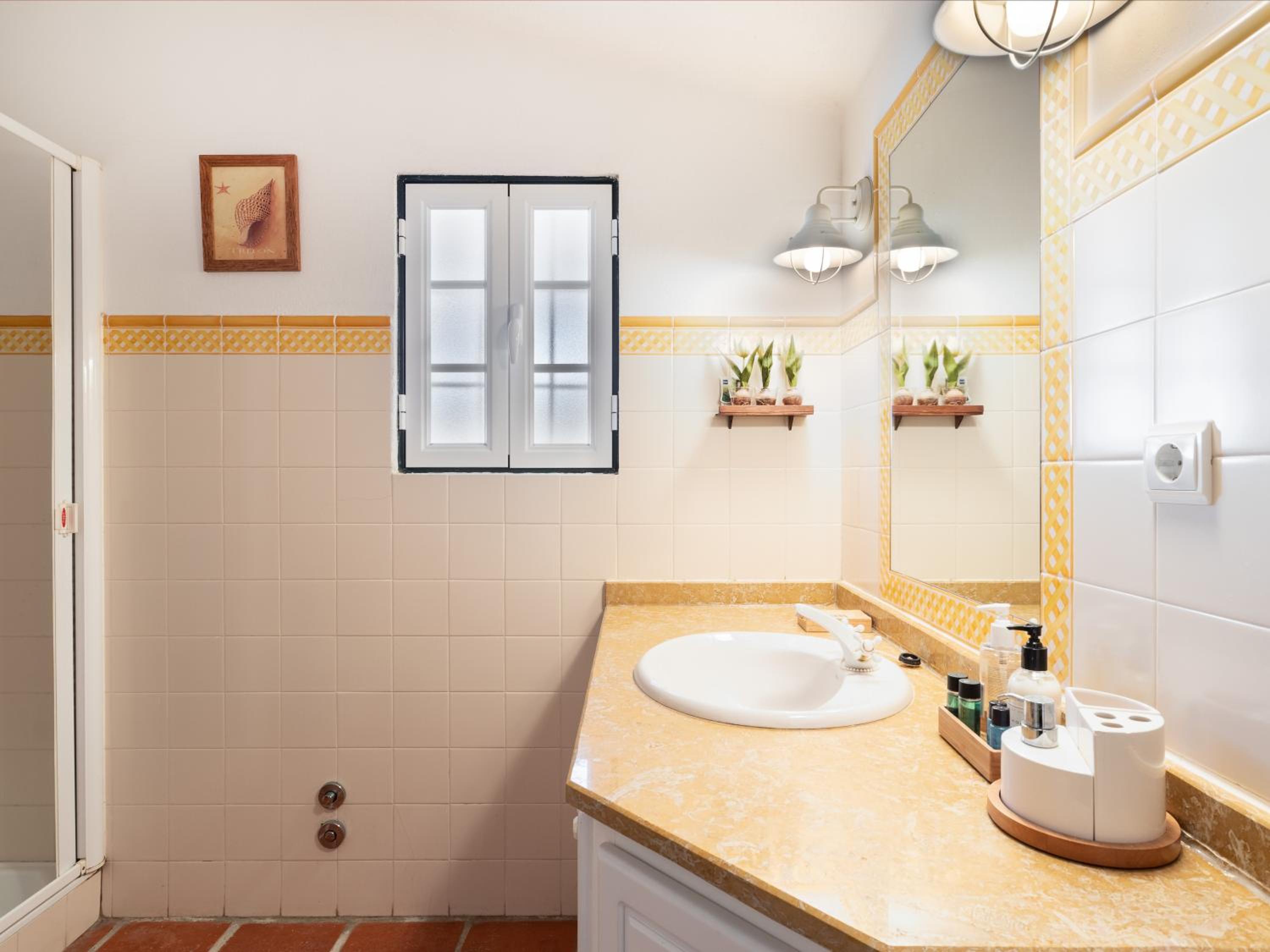 Three-Bedroom Villa photo 3
