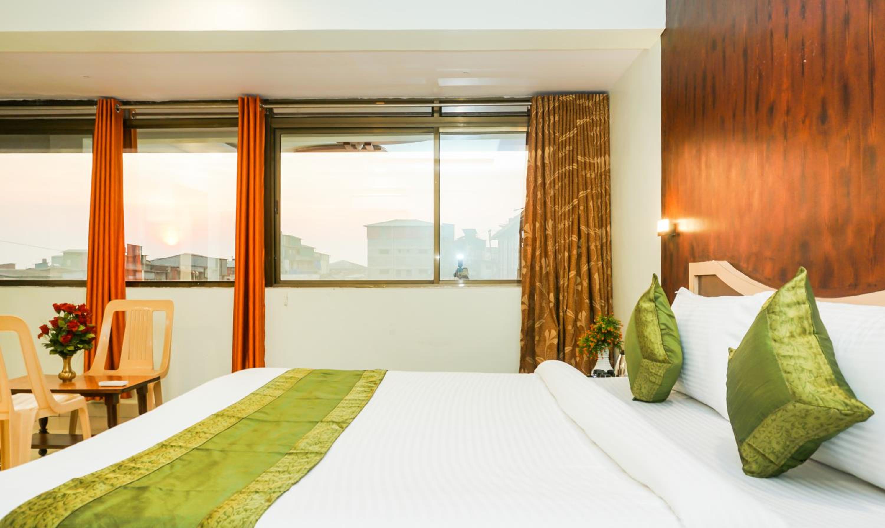 Deluxe Room - Photo 5
