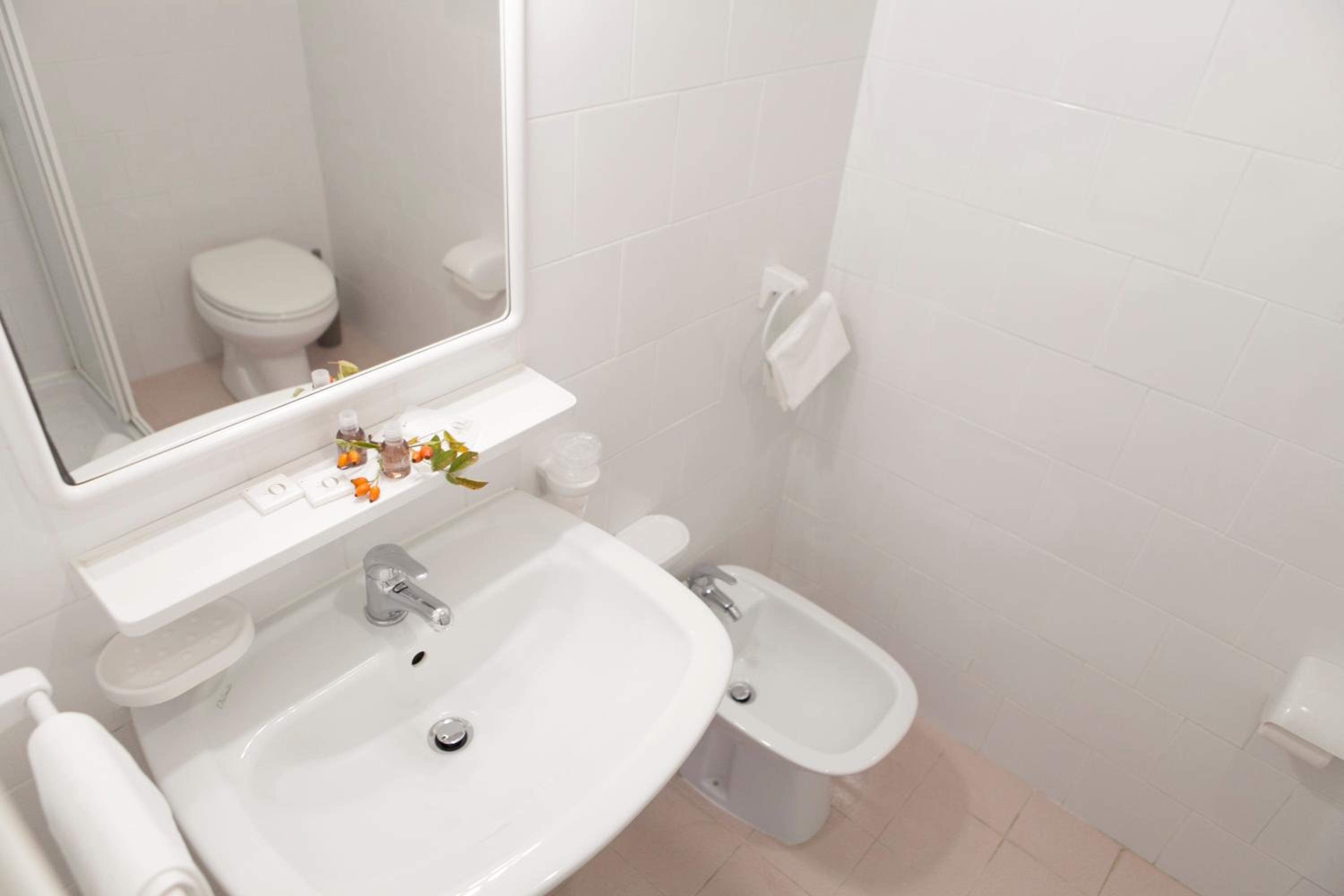 Basic Double Room - Photo 3